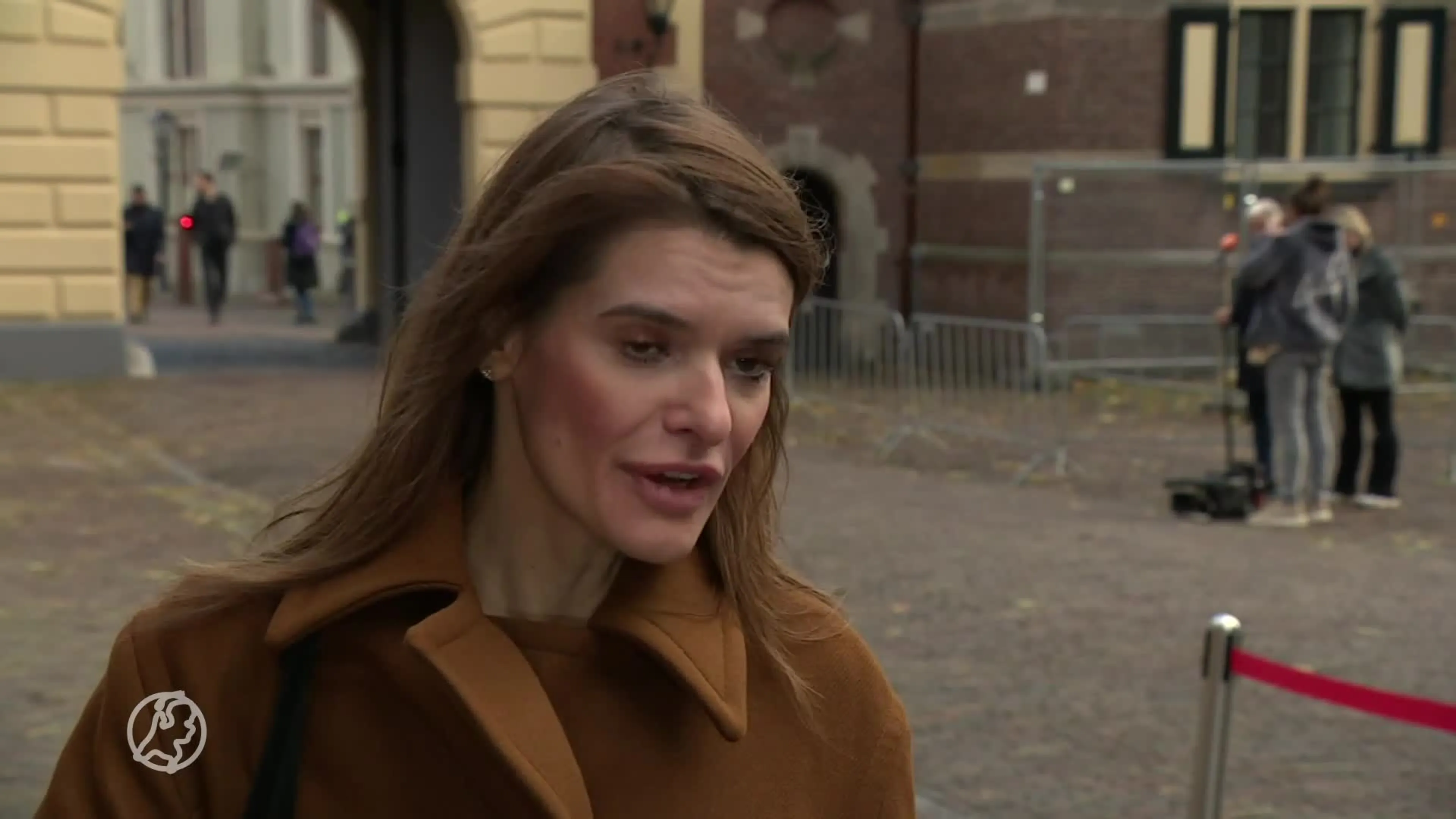 Minister Visser schrikt van triest record: nu al meer aanrijdingen met pijlwagens op de weg dan vorig jaar