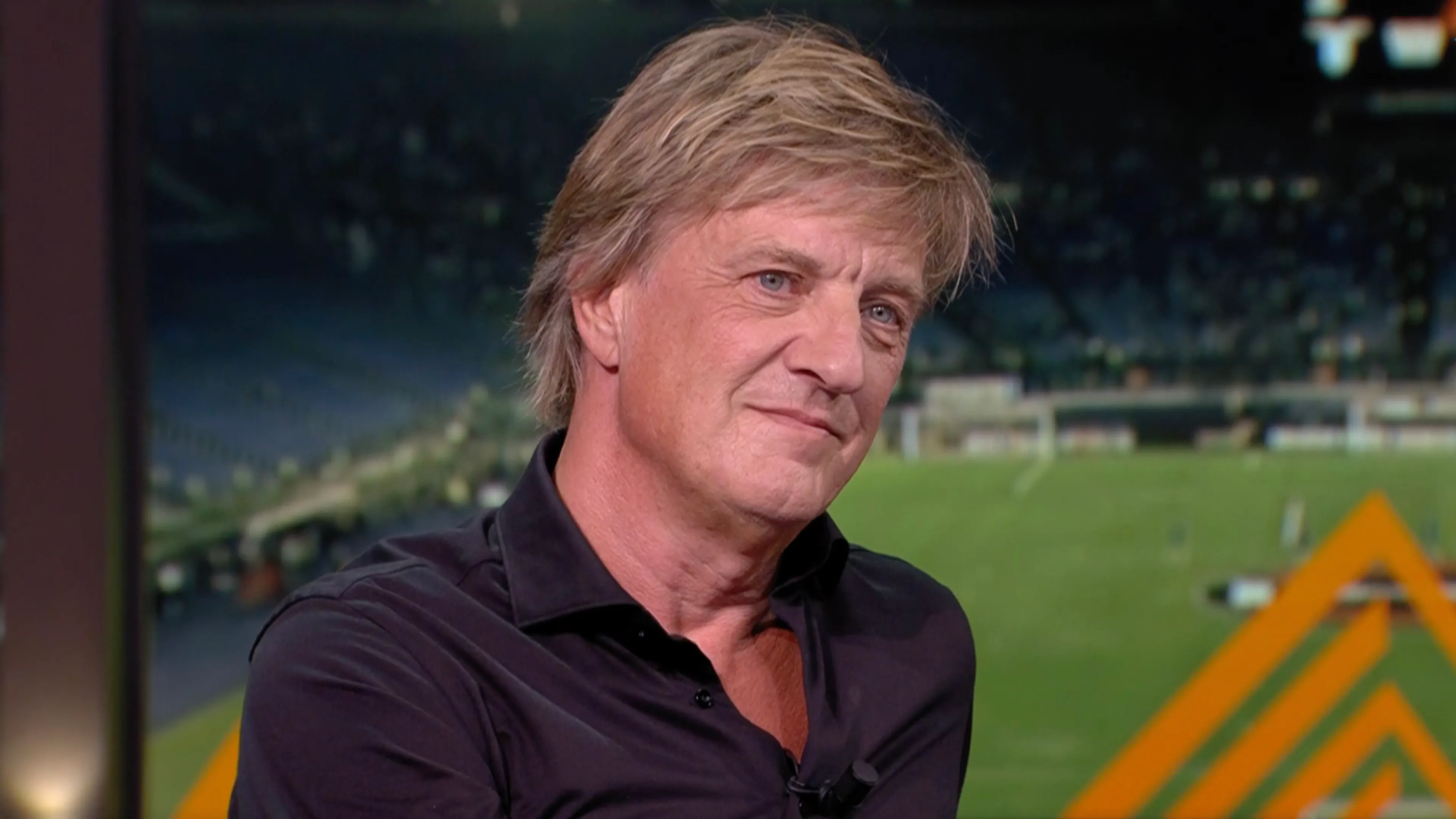 Wim keek verbijsterd naar eerste helft Feyenoord: 'Alsof ze voor het eerst samenspelen!'