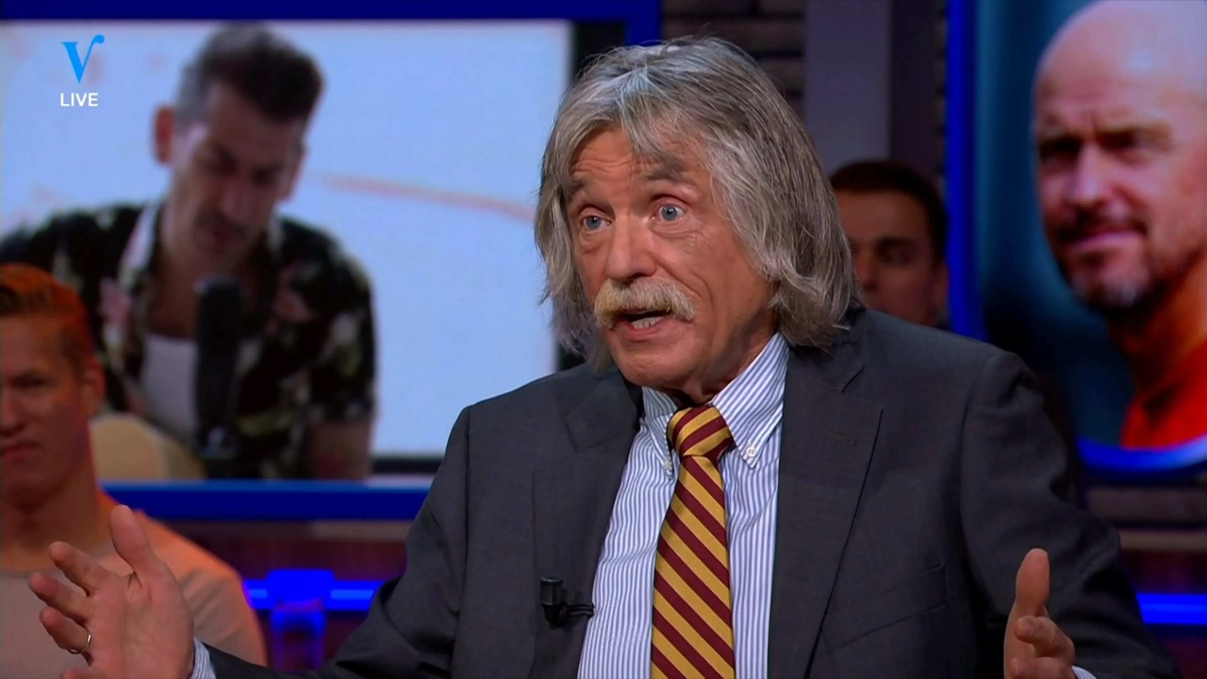 'Danny Vera heeft een megacontract in het buitenland getekend...