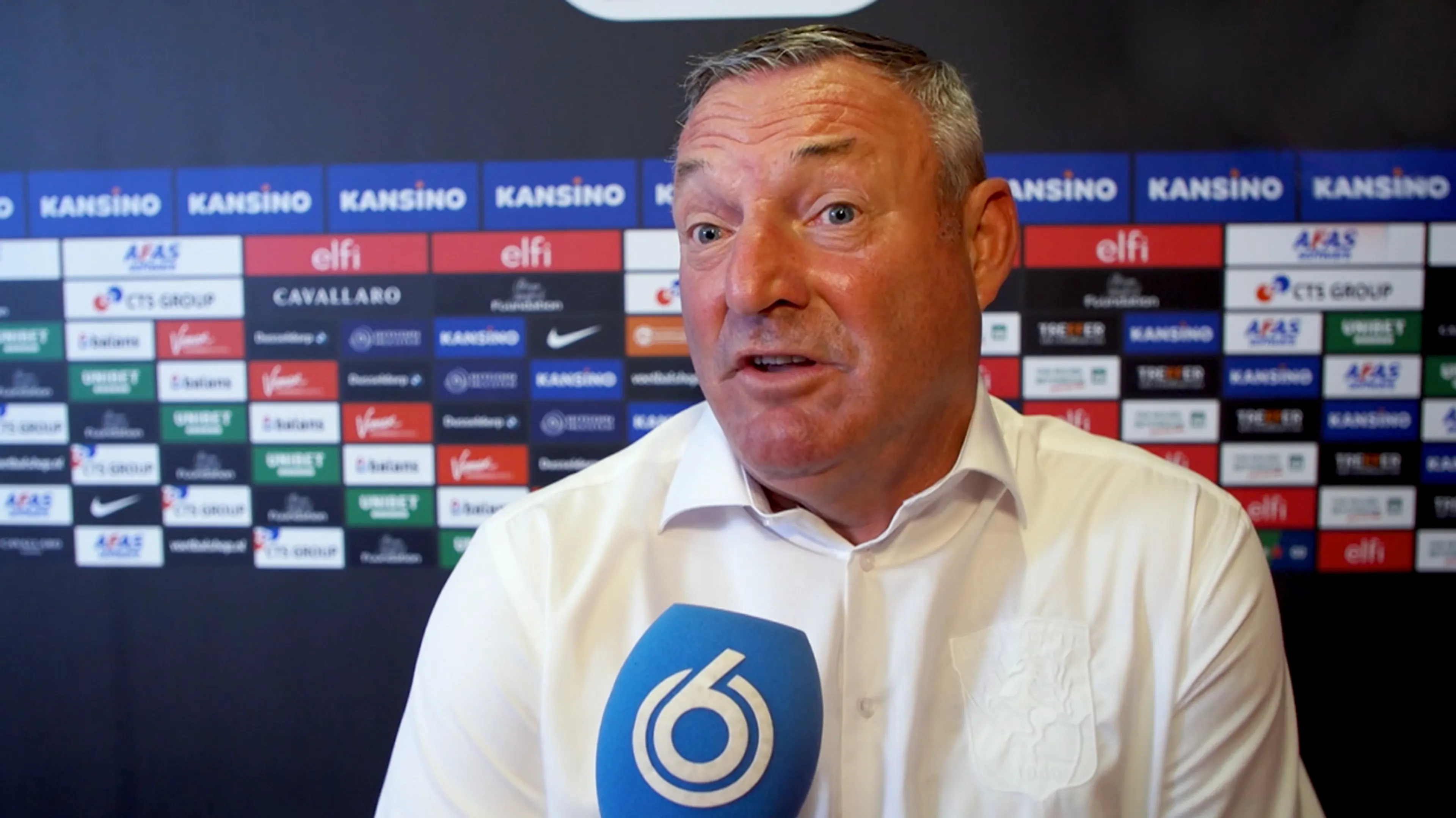 'AZ doet een aantal dingen beter in deze fase dan PSV'