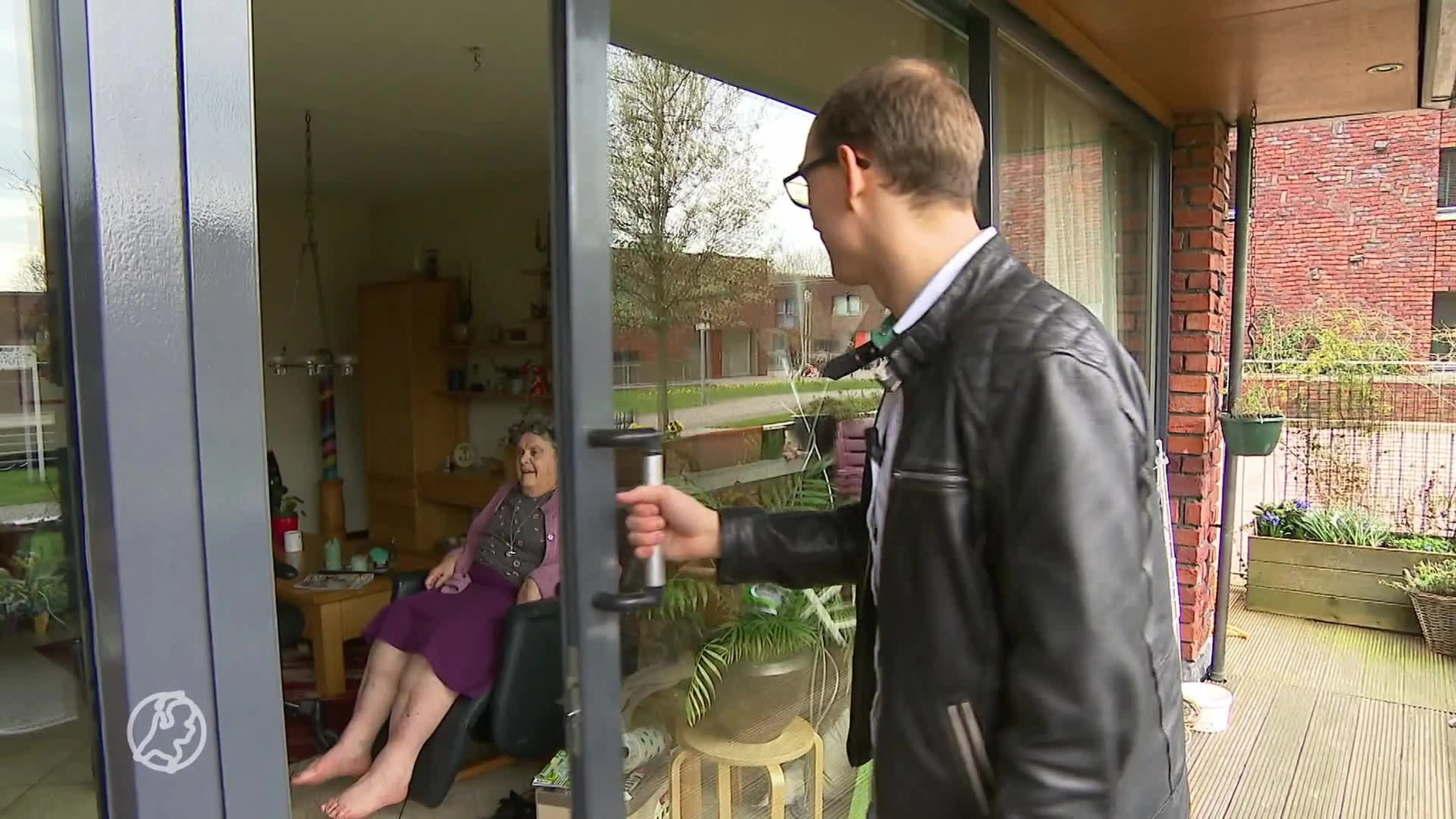 Kabinet kan 'uit de voeten' met corona-aanbevelingen kritisch OVV-rapport