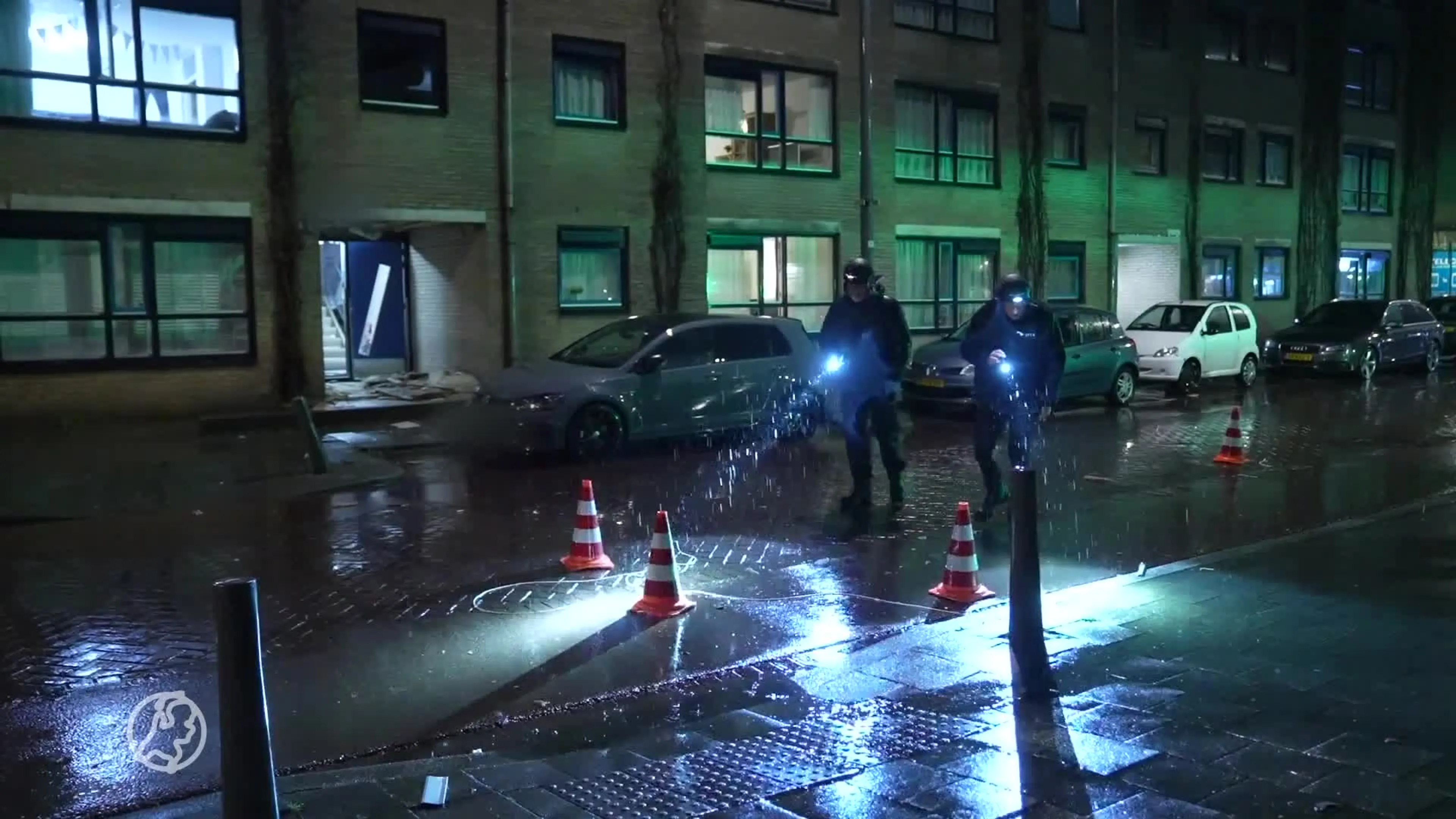 Explosie in portiek in Rotterdam, ruim 20 mensen geëvacueerd