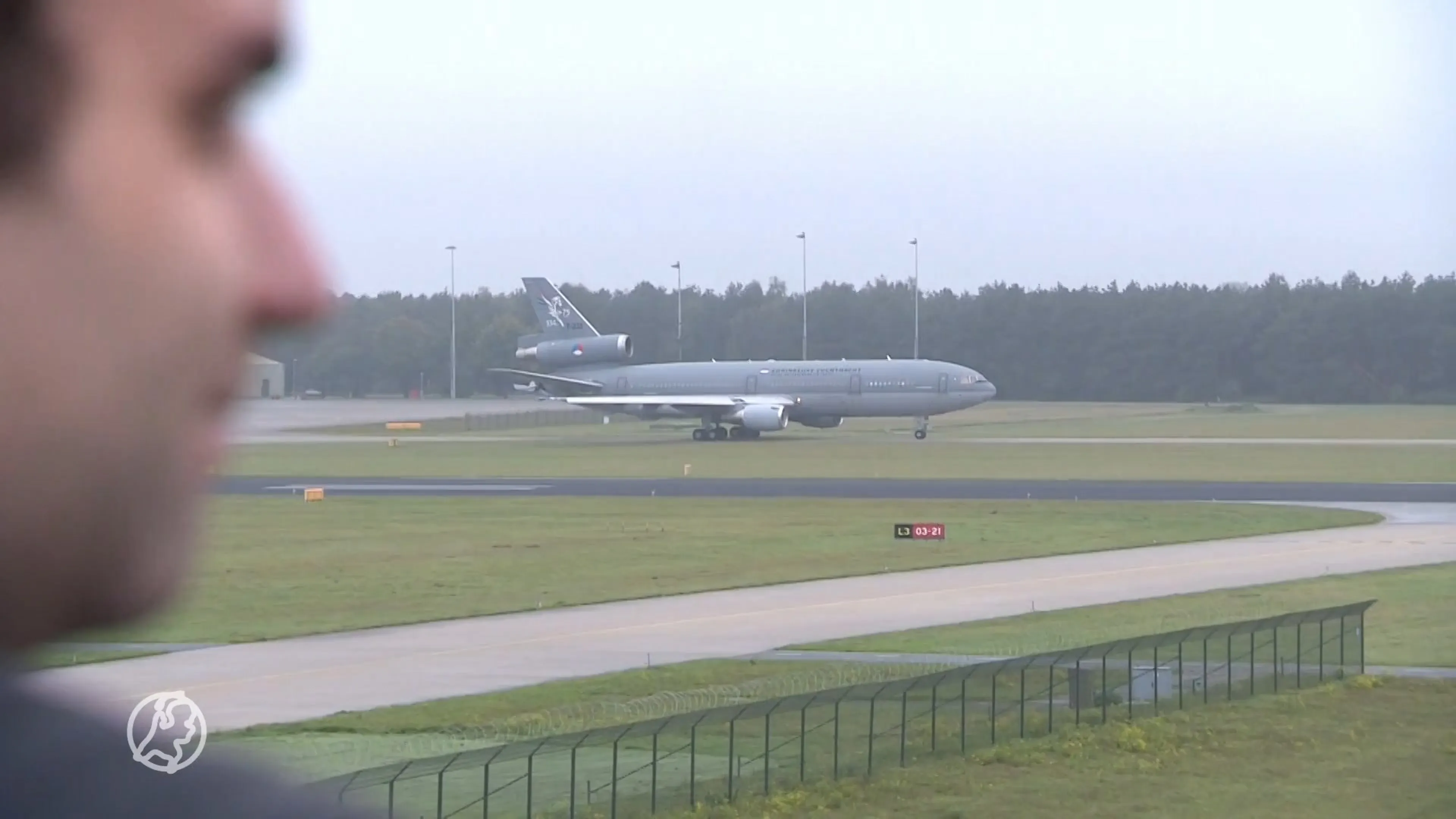 Laatste KDC-10 maakt afscheidsvlucht over Nederland