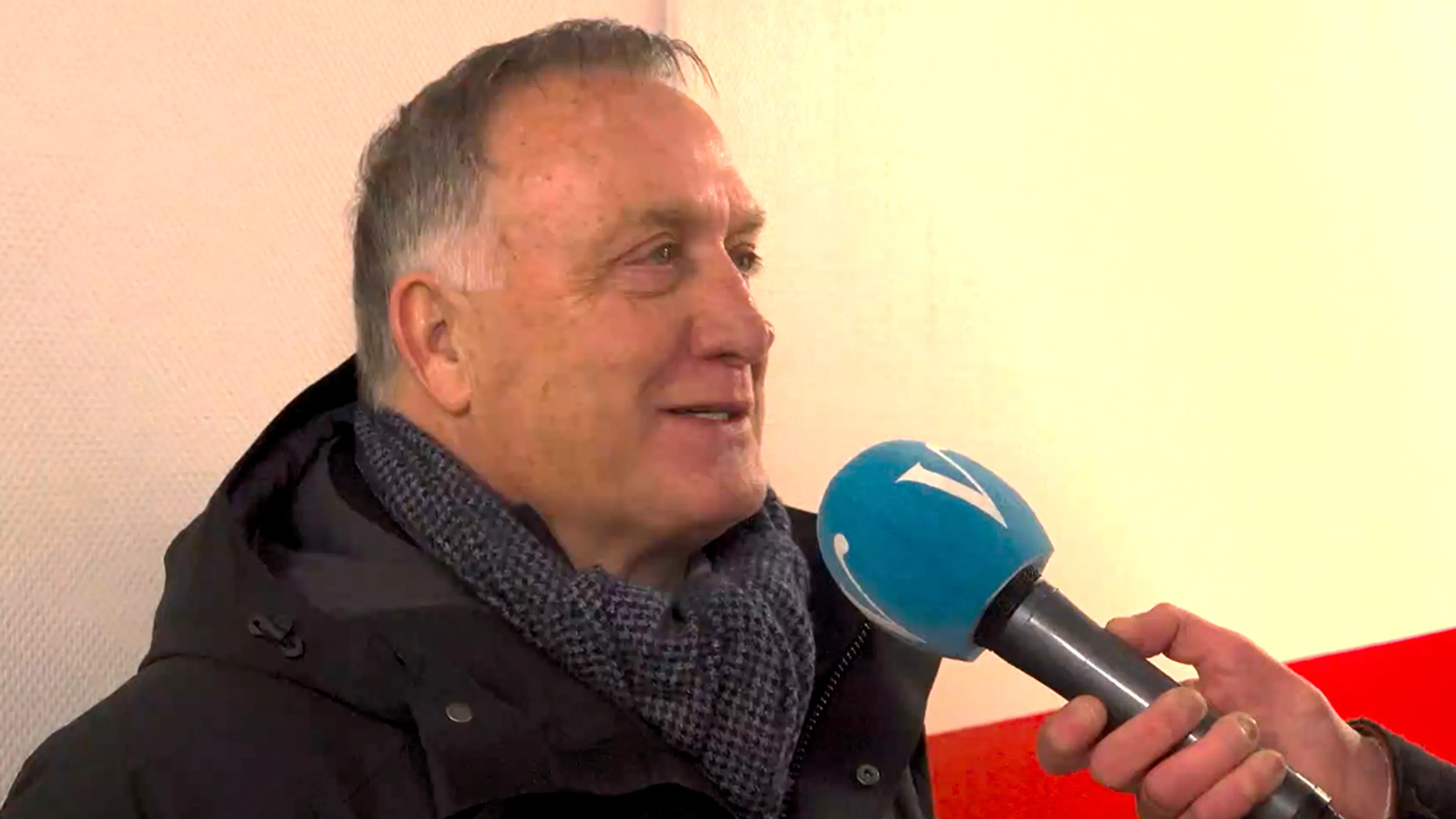 Dick Advocaat schuift binnenkort graag weer aan bij Veronica Offside!