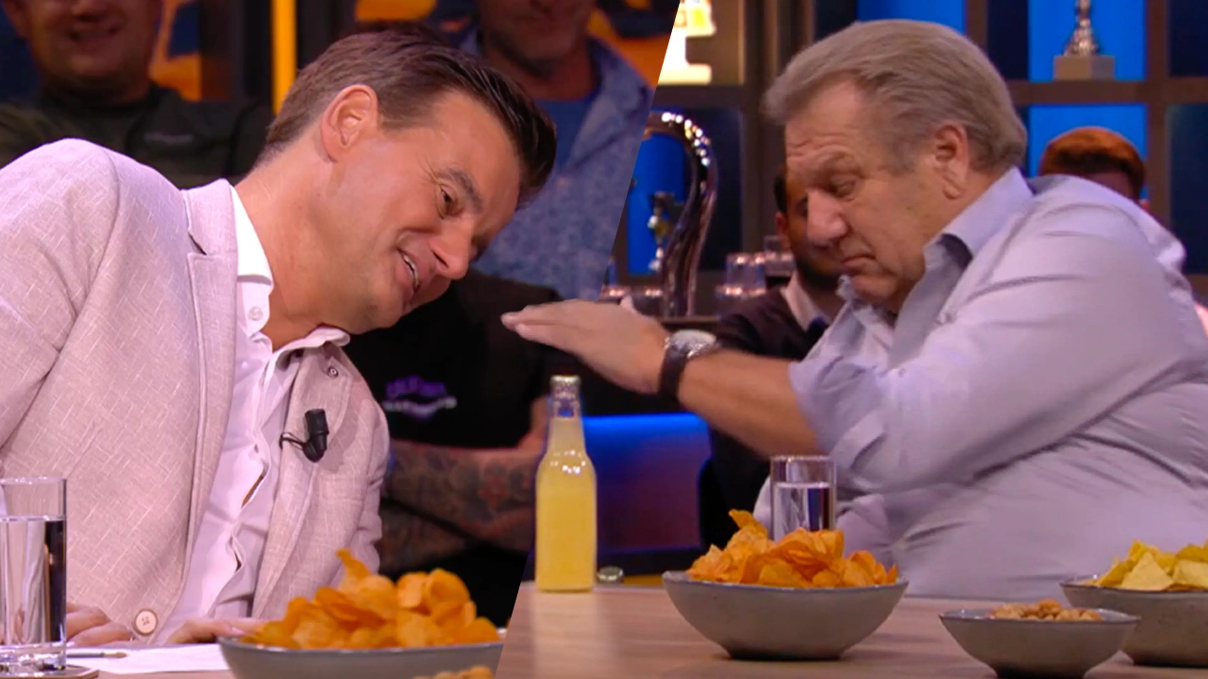 Jan slaat Veronica Offside-tafel kapot als hij flesje drinken probeert te openen