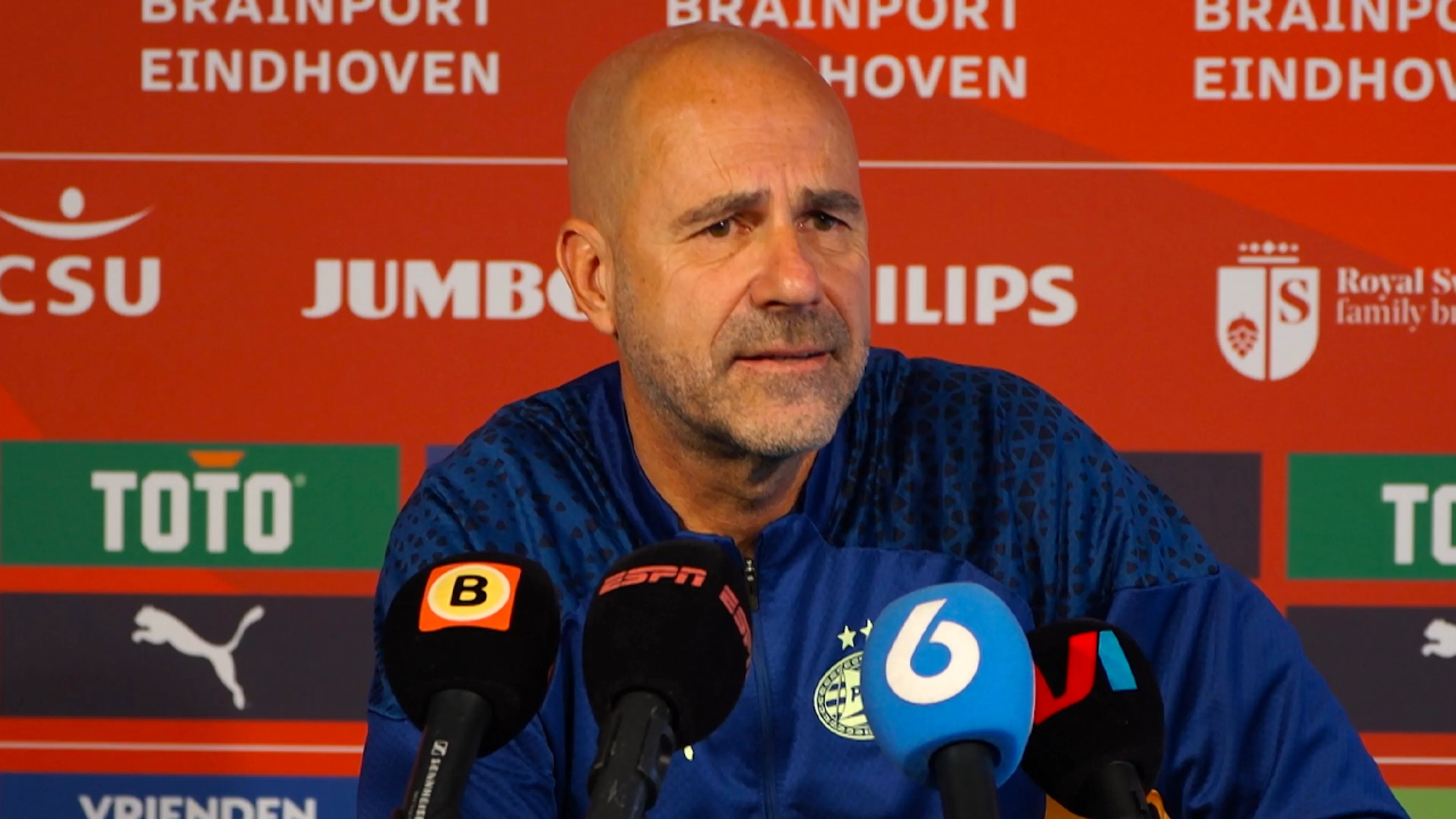 Vandaag Inside-verslaggever afgekapt door PSV-perschef: 'Want ik ga de boete niet betalen!'