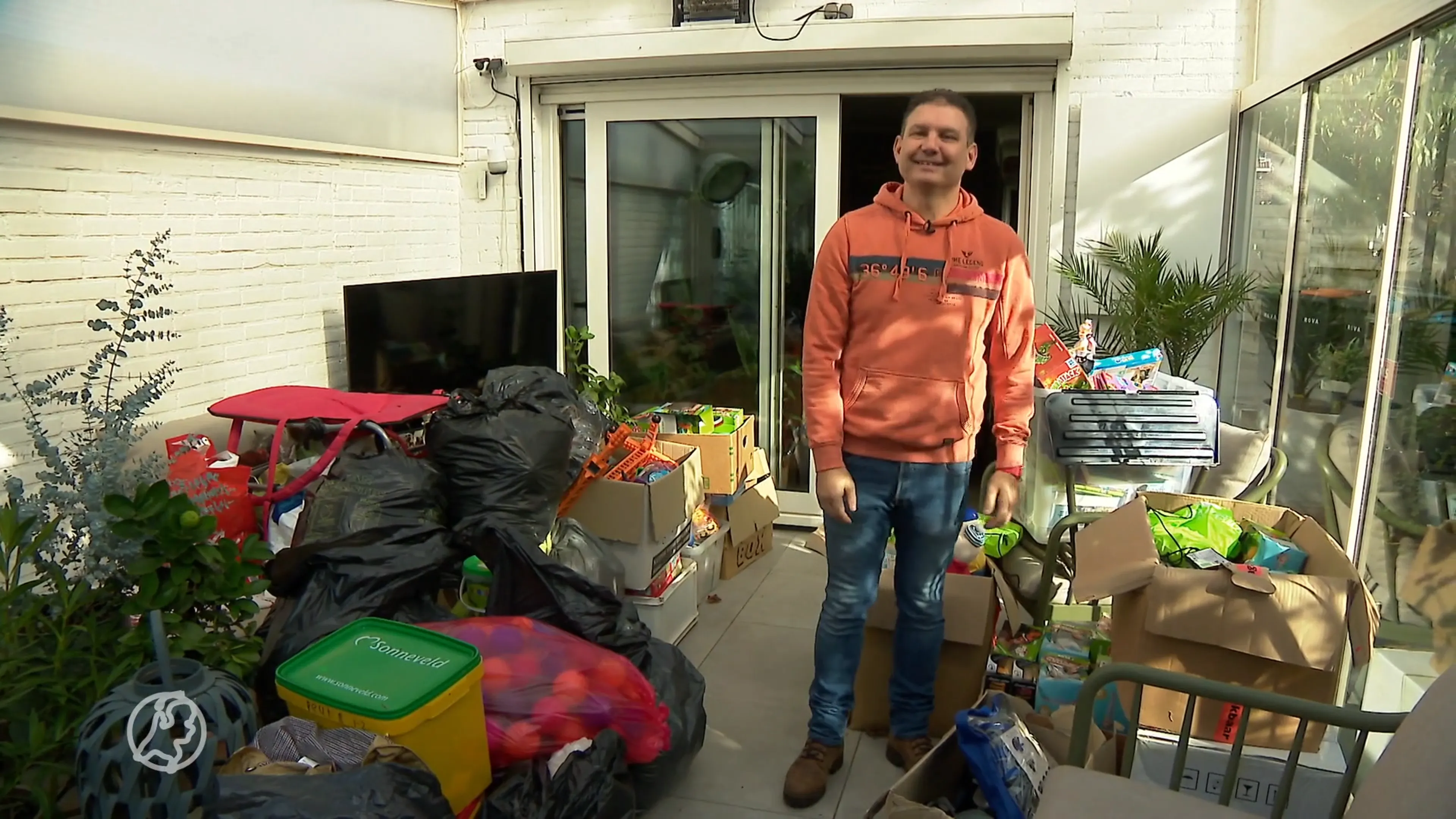 #CrisisvanNL | Spelen voor Sinterklaas, maar zelf geen geld voor pakjesavond