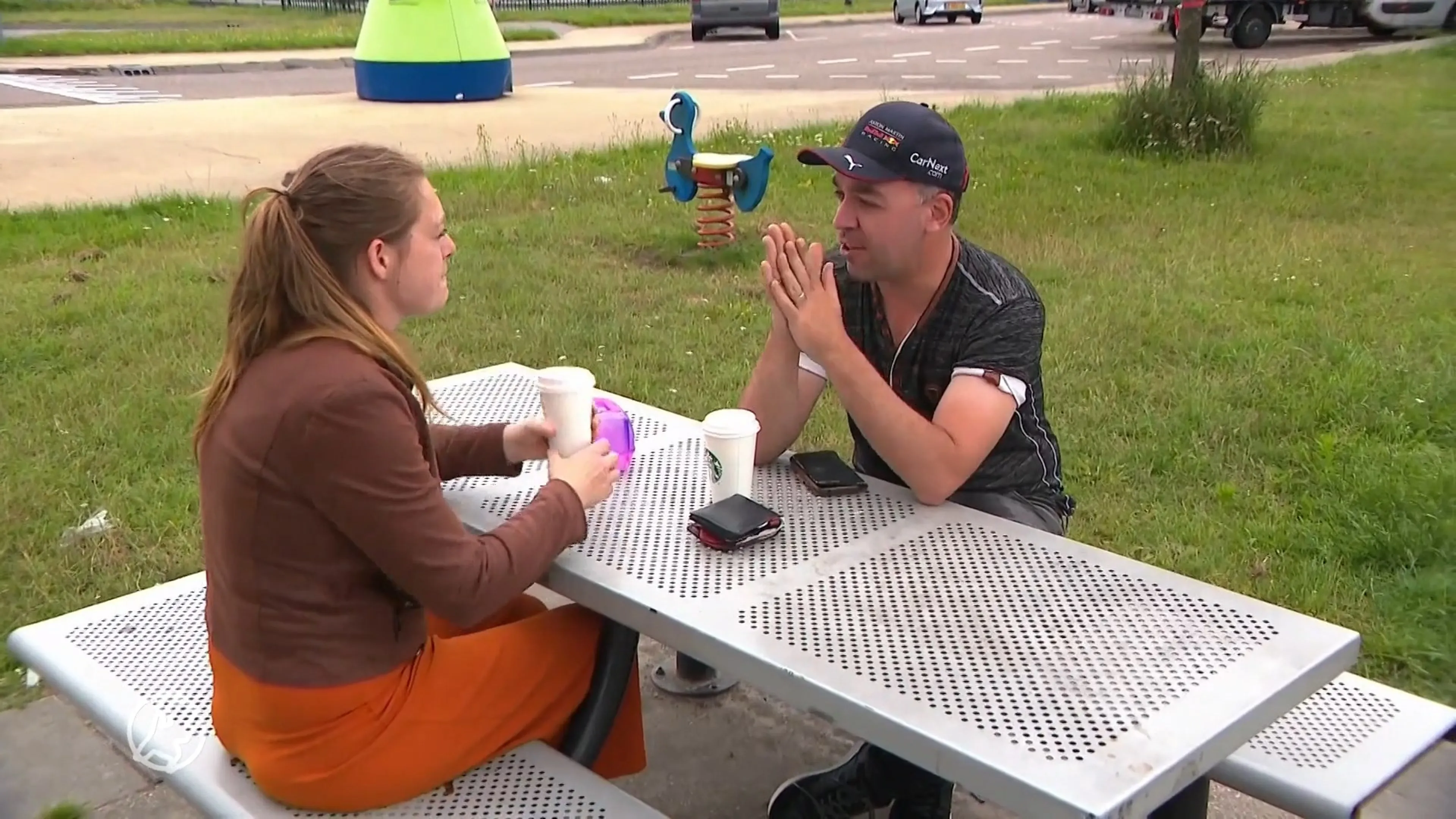 Kampeerders bij grensovergang Hazeldonk maken zich niet druk: 'Maar ik wacht nog wel op mijn testuitslag'