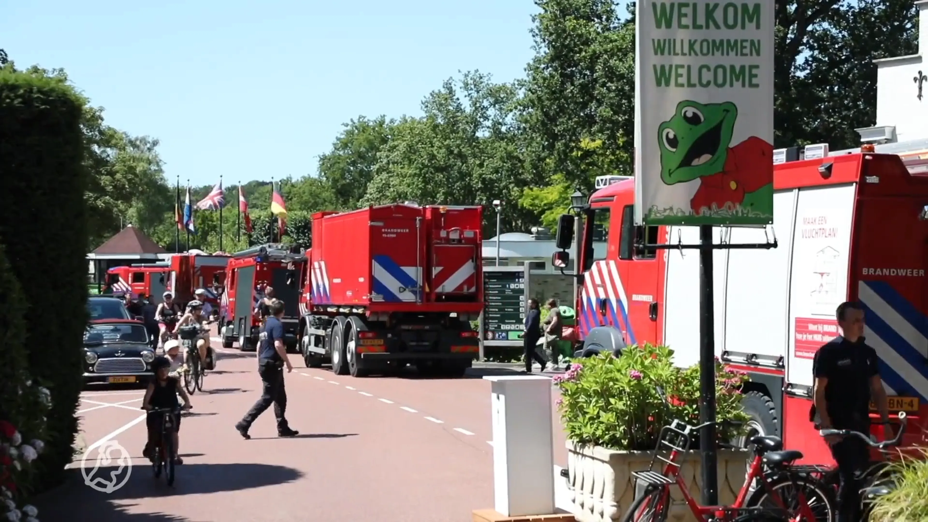 Grote brand in duinen naast pretpark Duinrell in Wassenaar onder controle