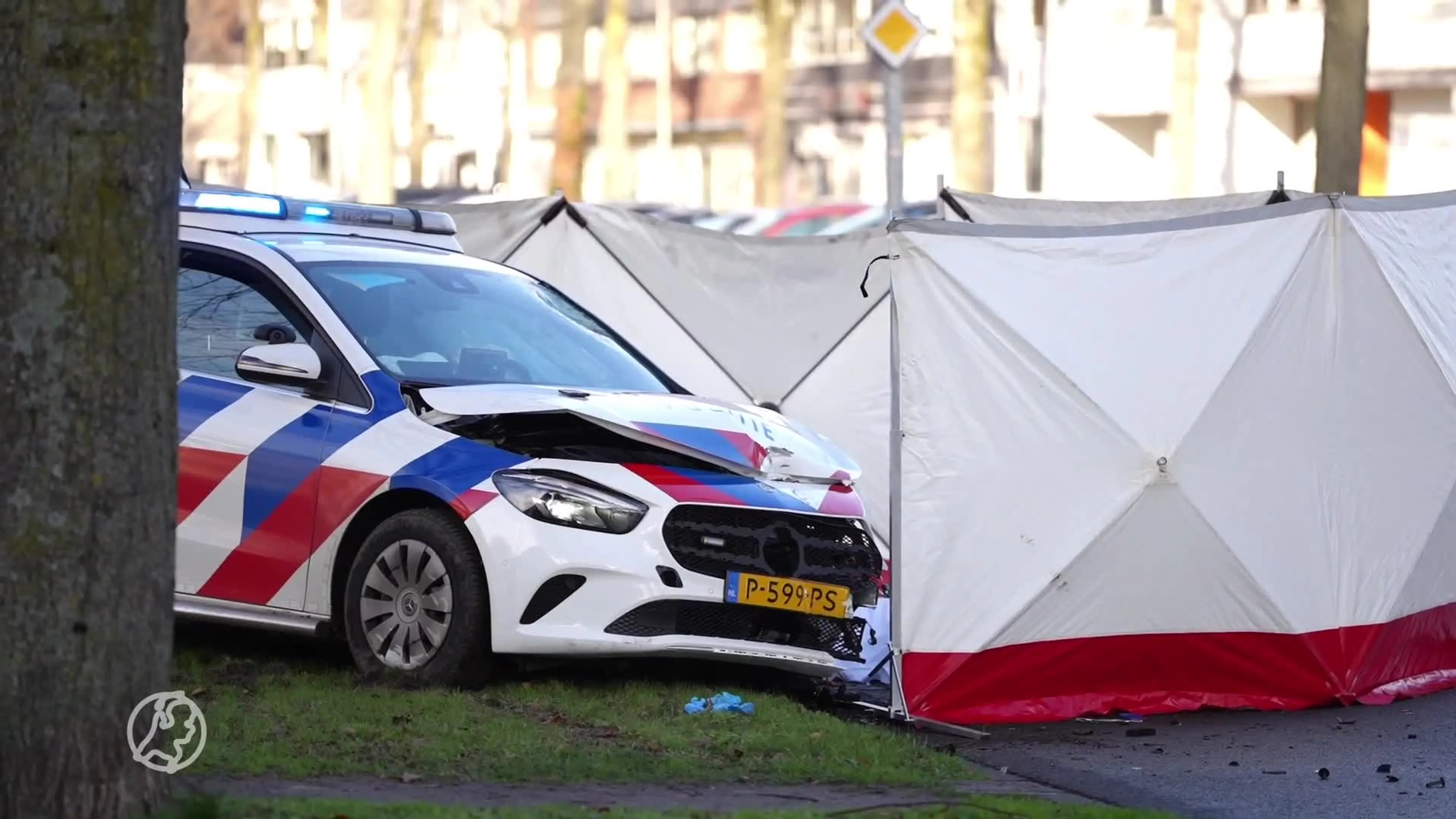 Motorrijder komt om het leven na aanrijding met politiewagen