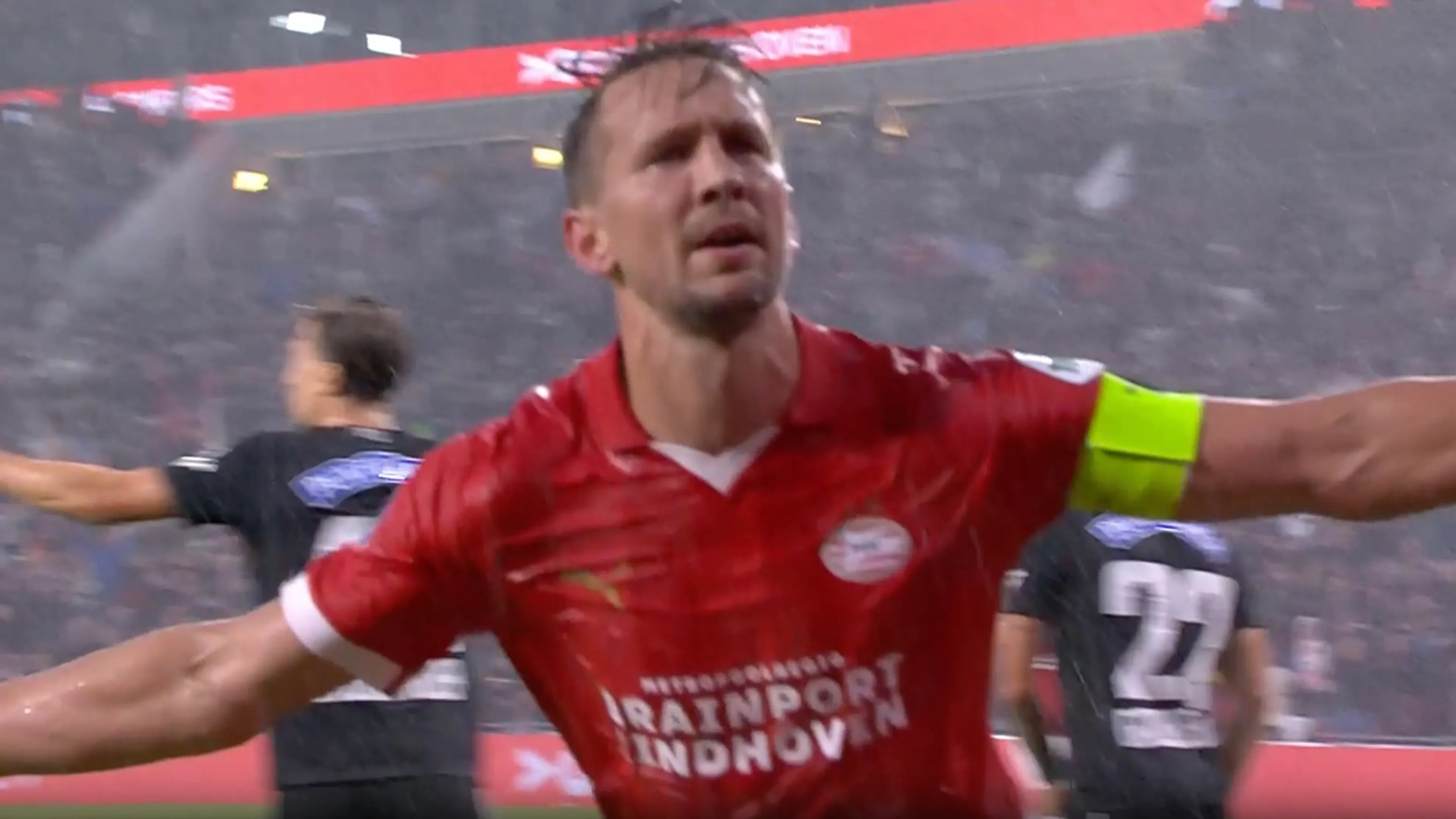 VIDEOGOAL: PSV - Sturm Graz 2-0 (De Jong)