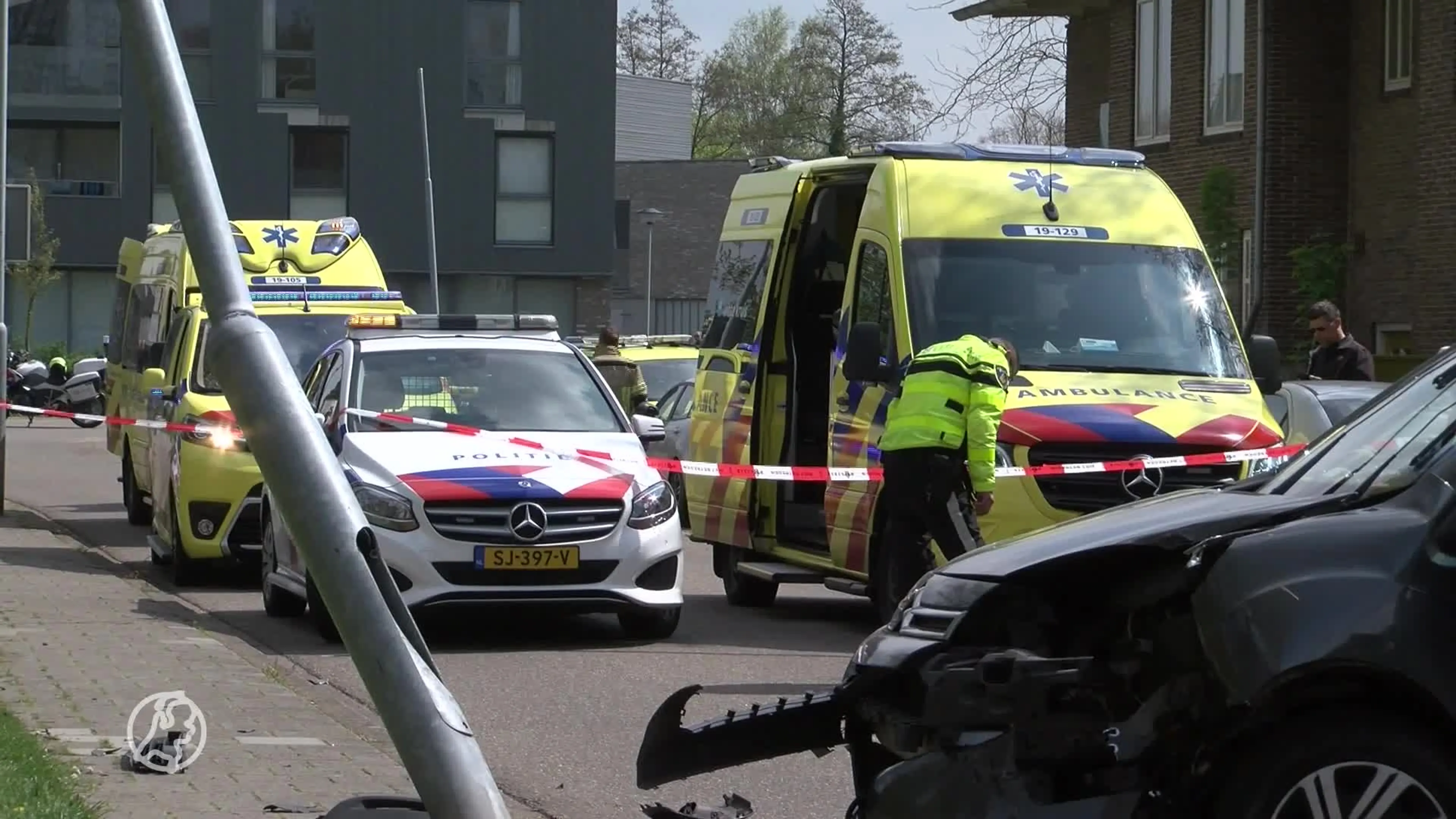 Kind (4) ernstig gewond bij botsing tegen lantaarnpaal in Middelburg