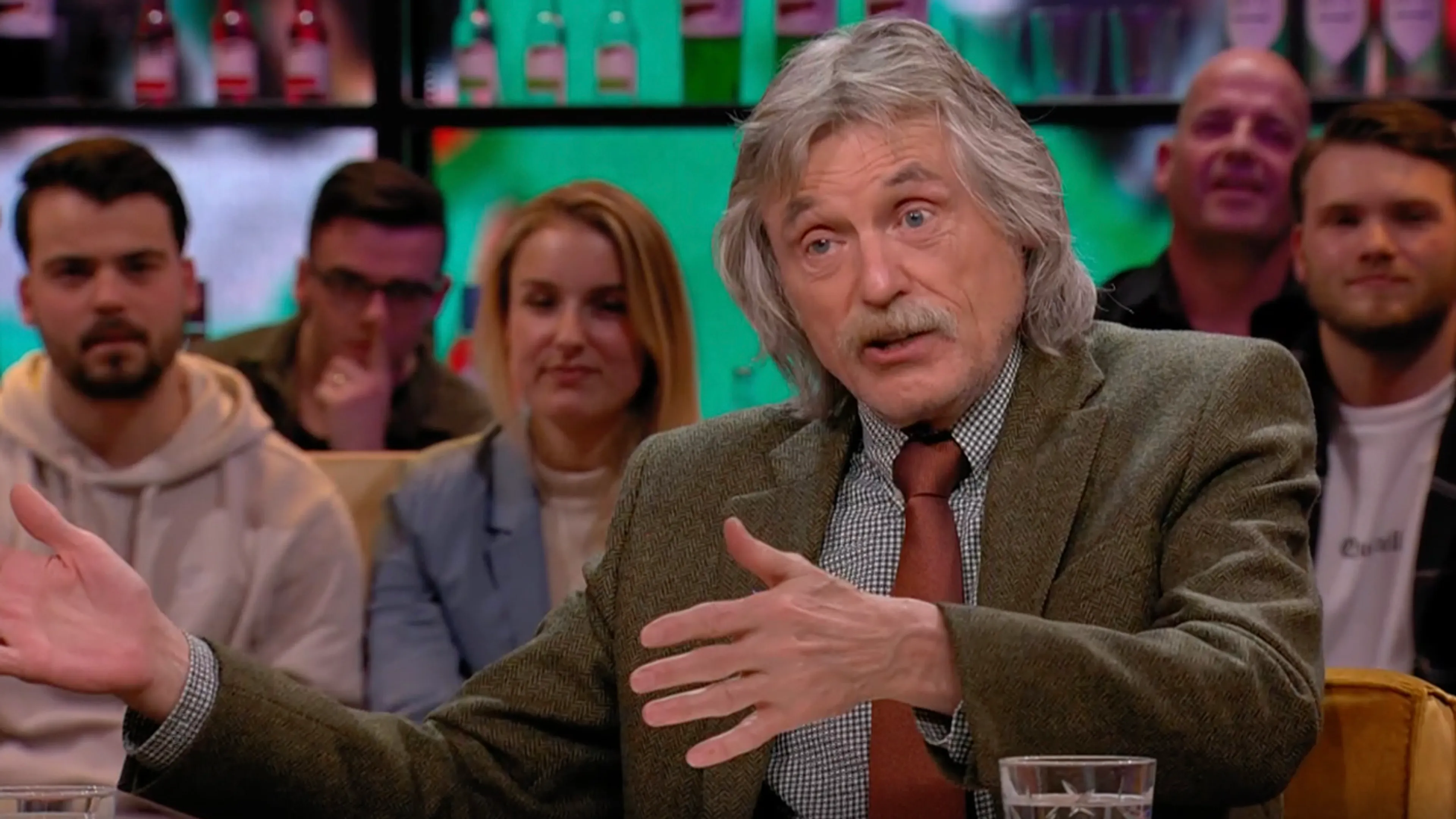 Johan ziet probleem bij Ajax: 'Met die twee veteranenkeepers kun je niet door!'