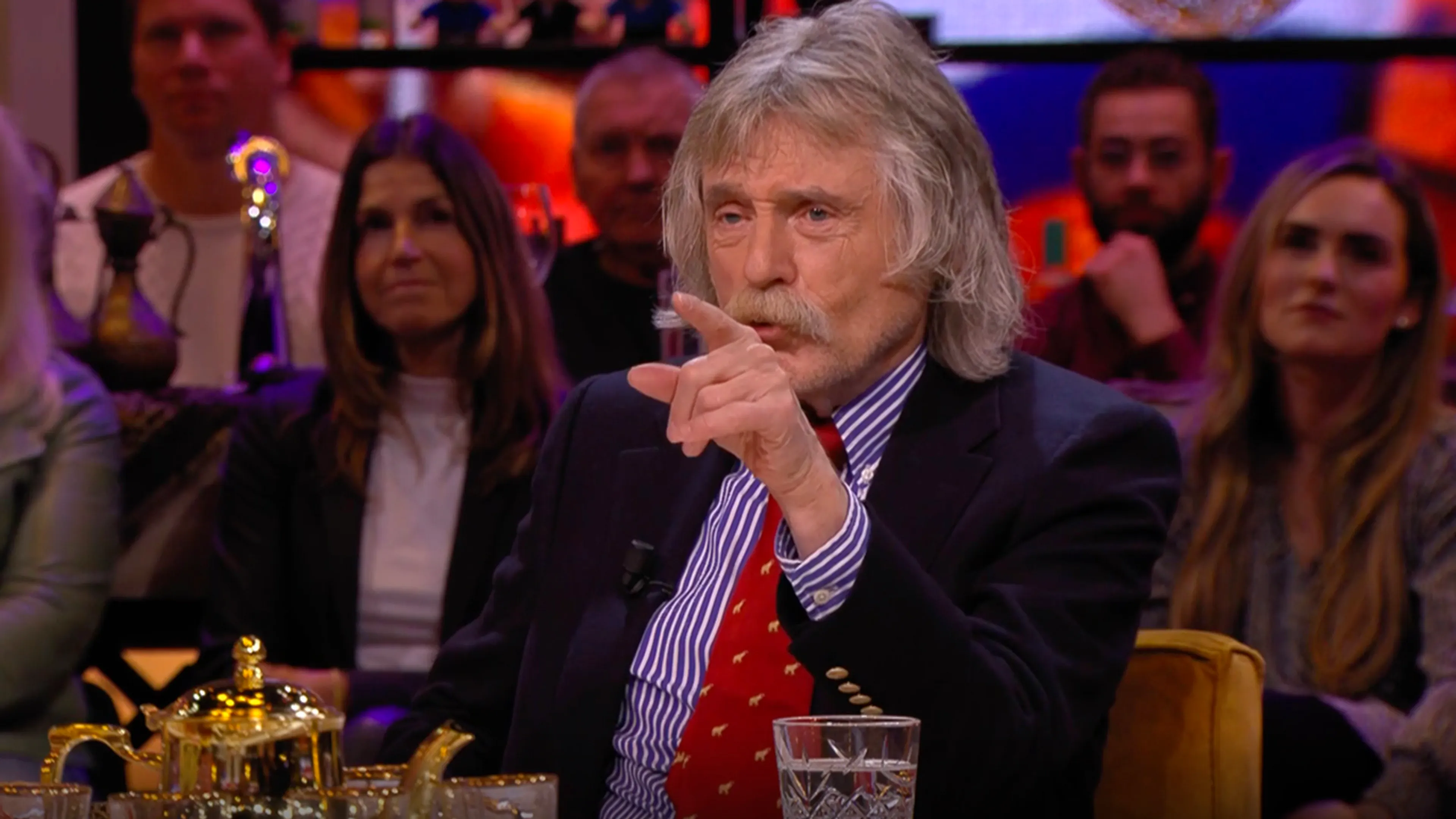 Johan stoort zich aan media: 'Mensen worden kapotgeschreven, maar blijken later onschuldig'