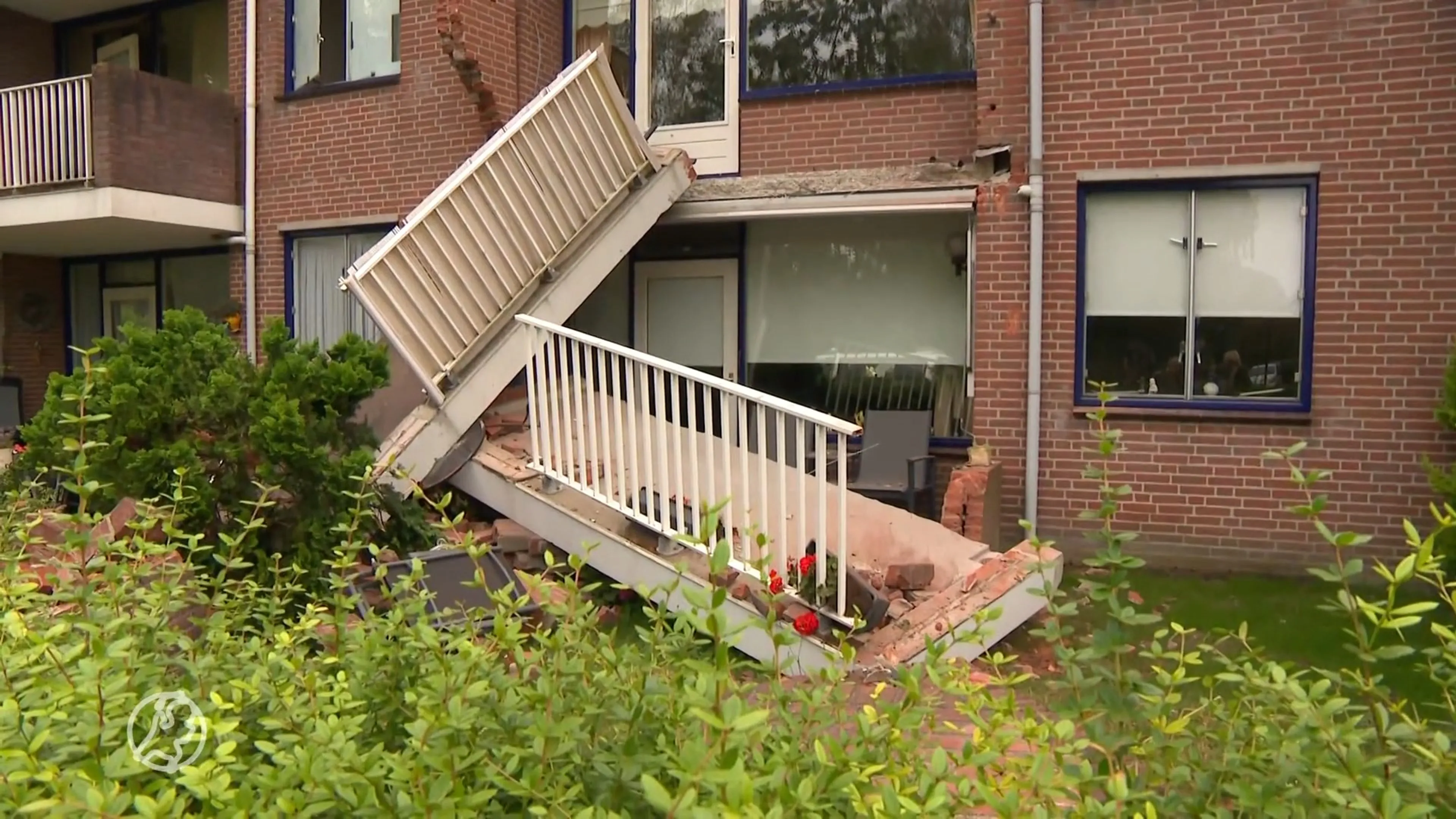 Bewoners flat Oudenbosch trokken al eerder aan de bel over scheuren in balkon