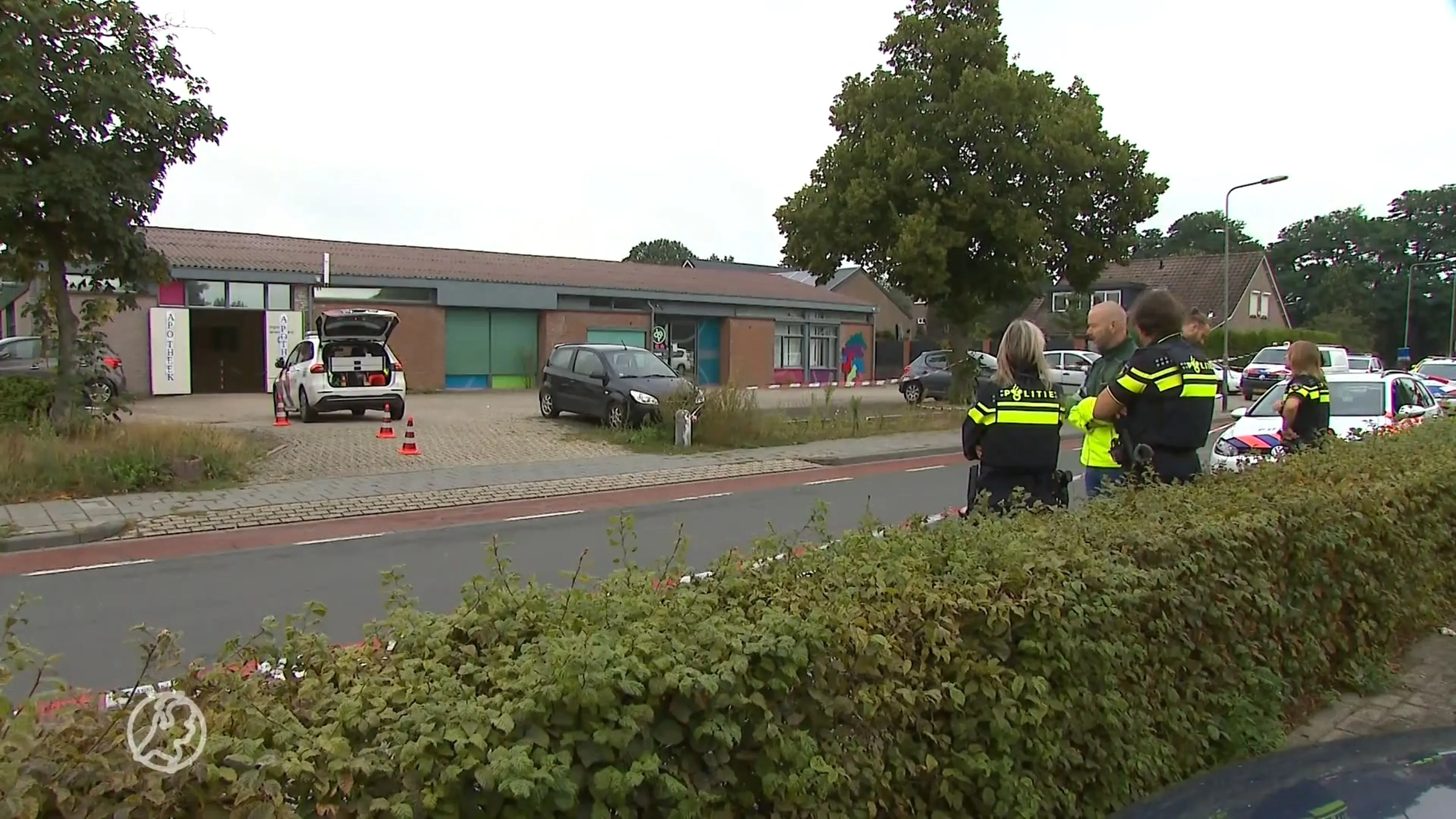 Politie schiet gewapende overvaller neer bij apotheek in Horst