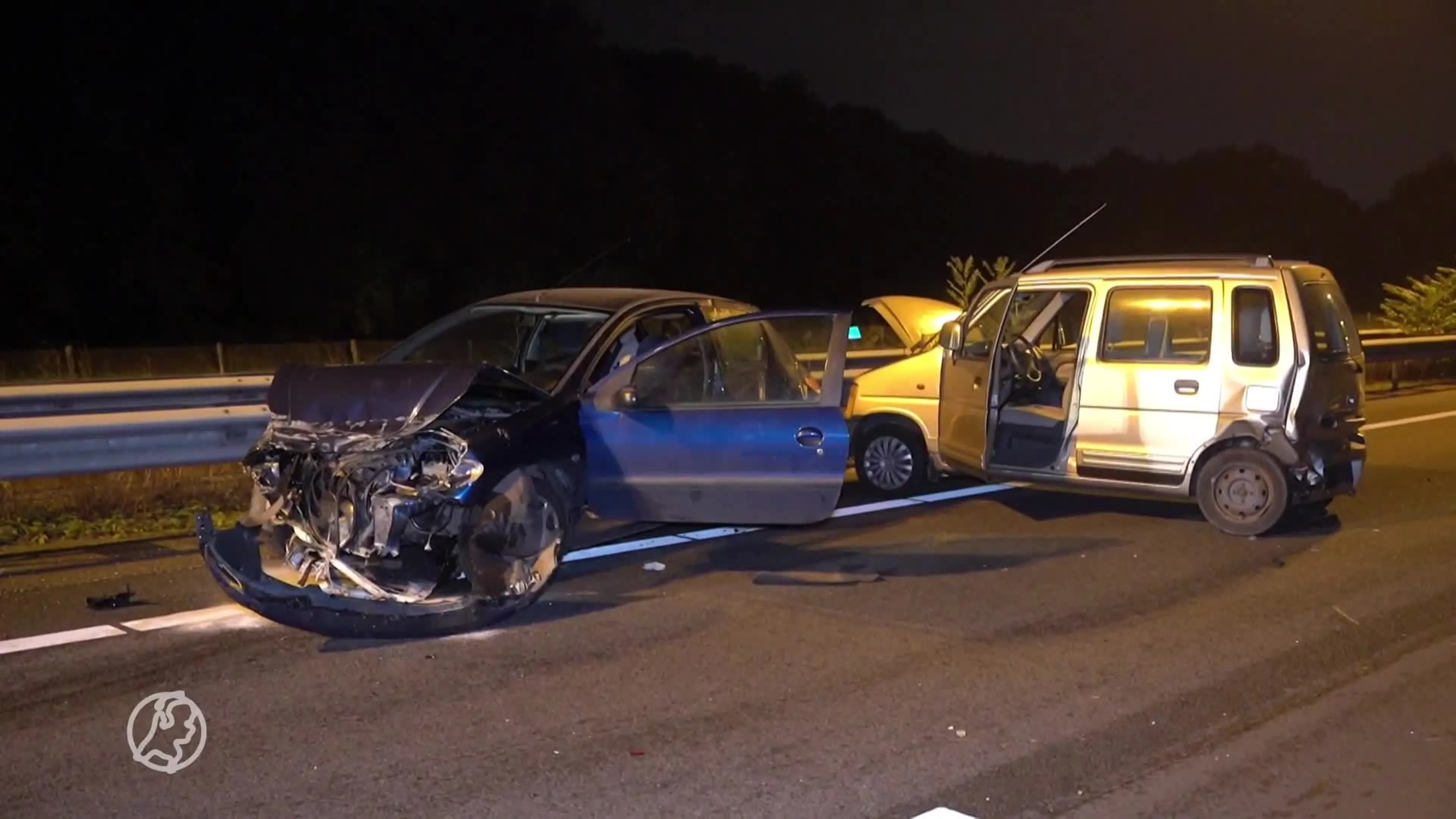 Vijf auto's knallen op elkaar bij kettingbotsing op A73