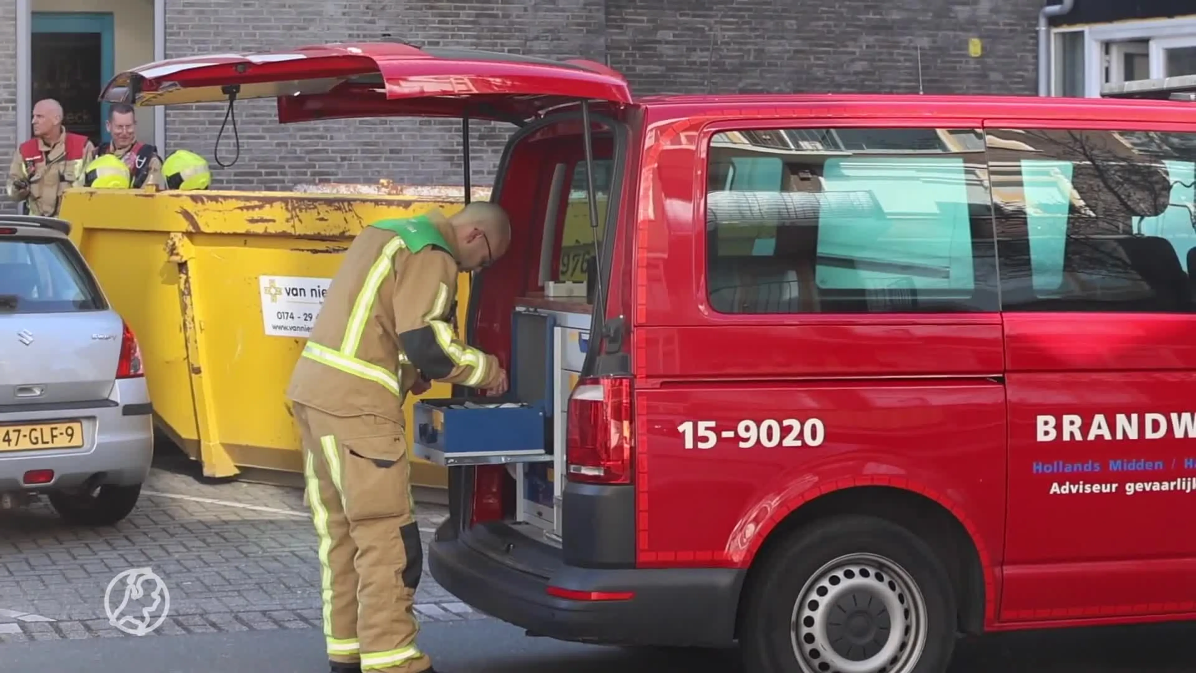 Meerdere bezoekers zwembad Den Haag met luchtwegklachten naar ziekenhuis