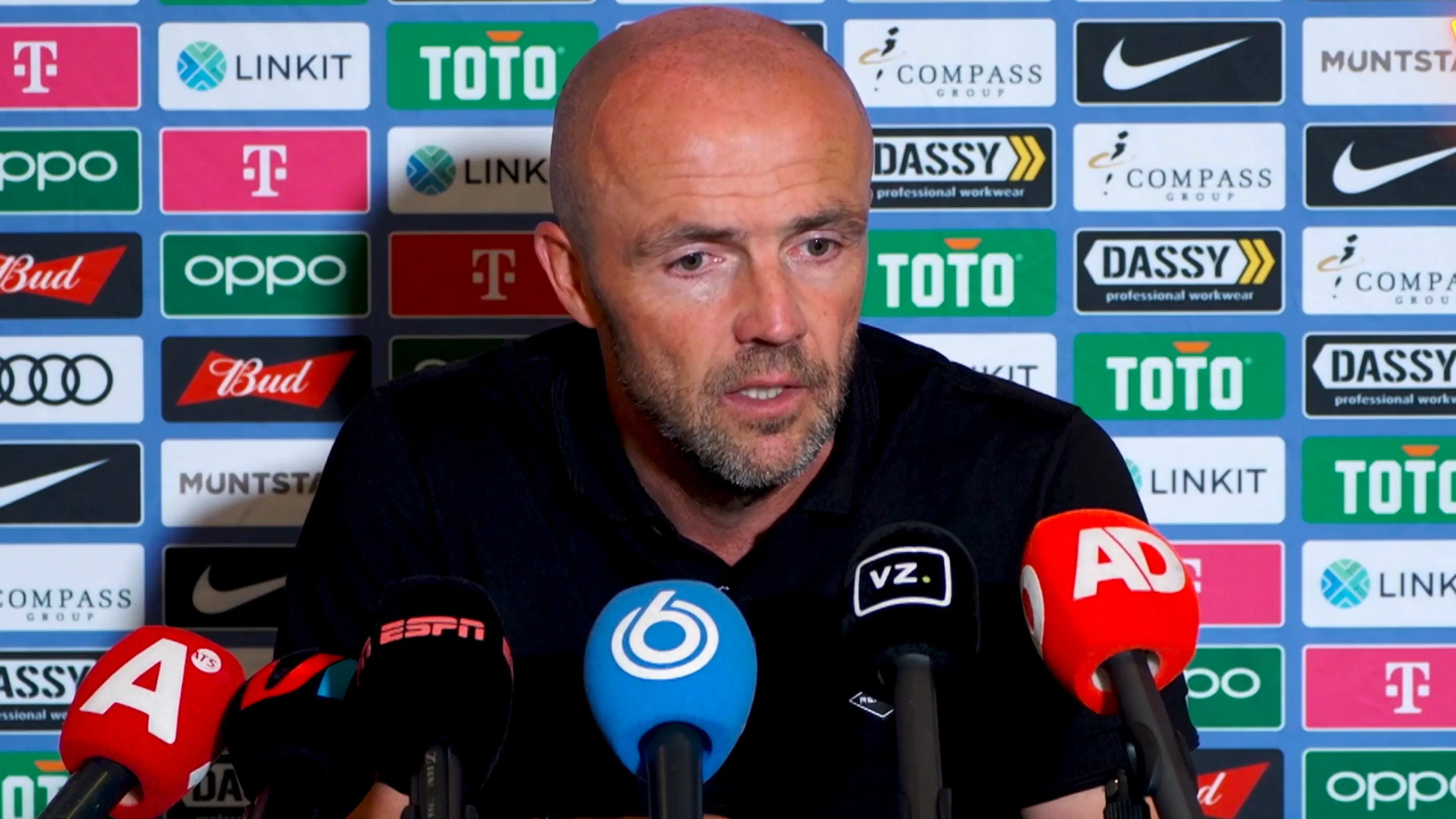 Schreuder tevreden over Tadic op rechts: 'Hij was balvast'