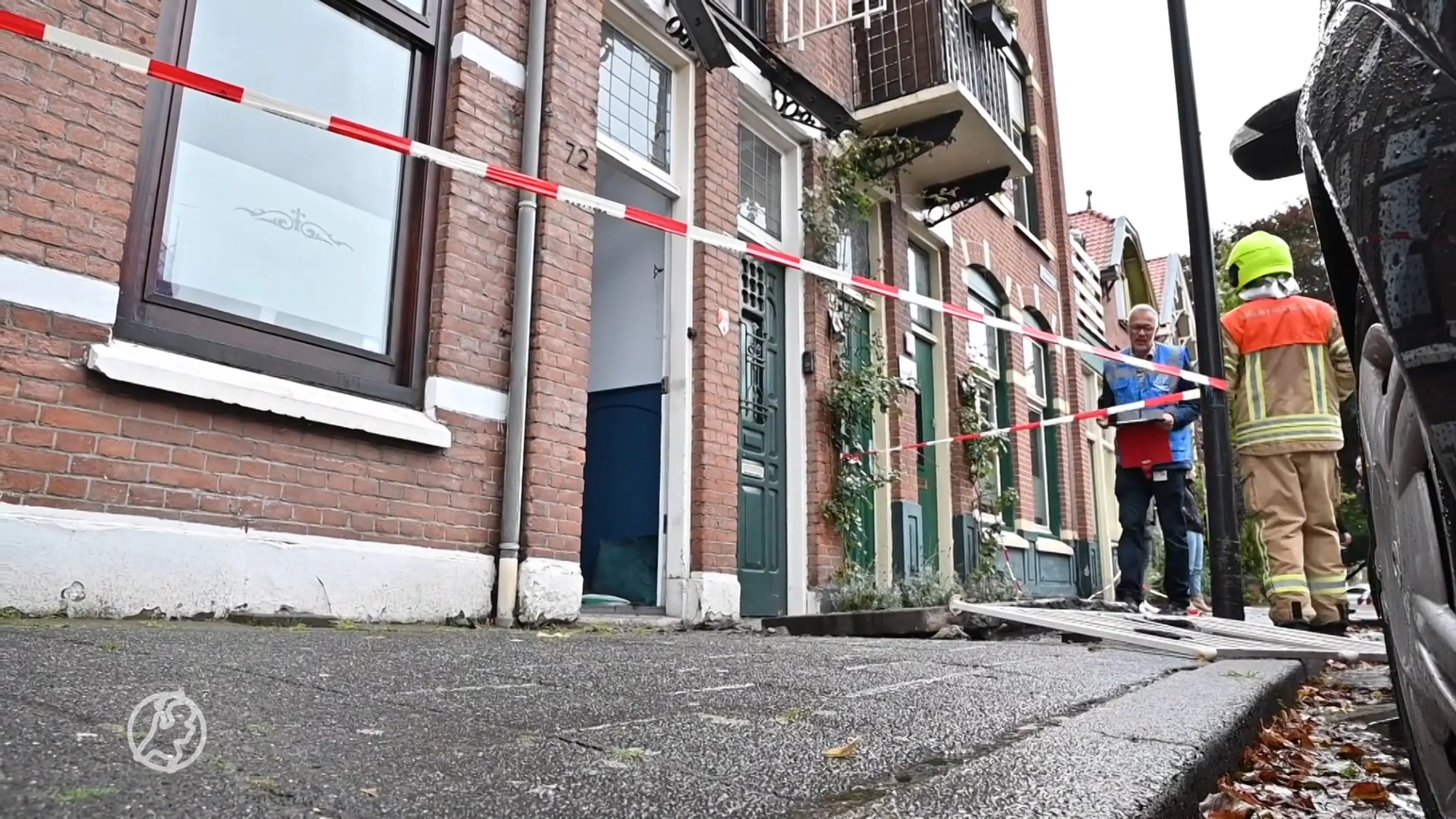 Balkon stort meters naar beneden in Vlaardingen: twee zwaargewonden