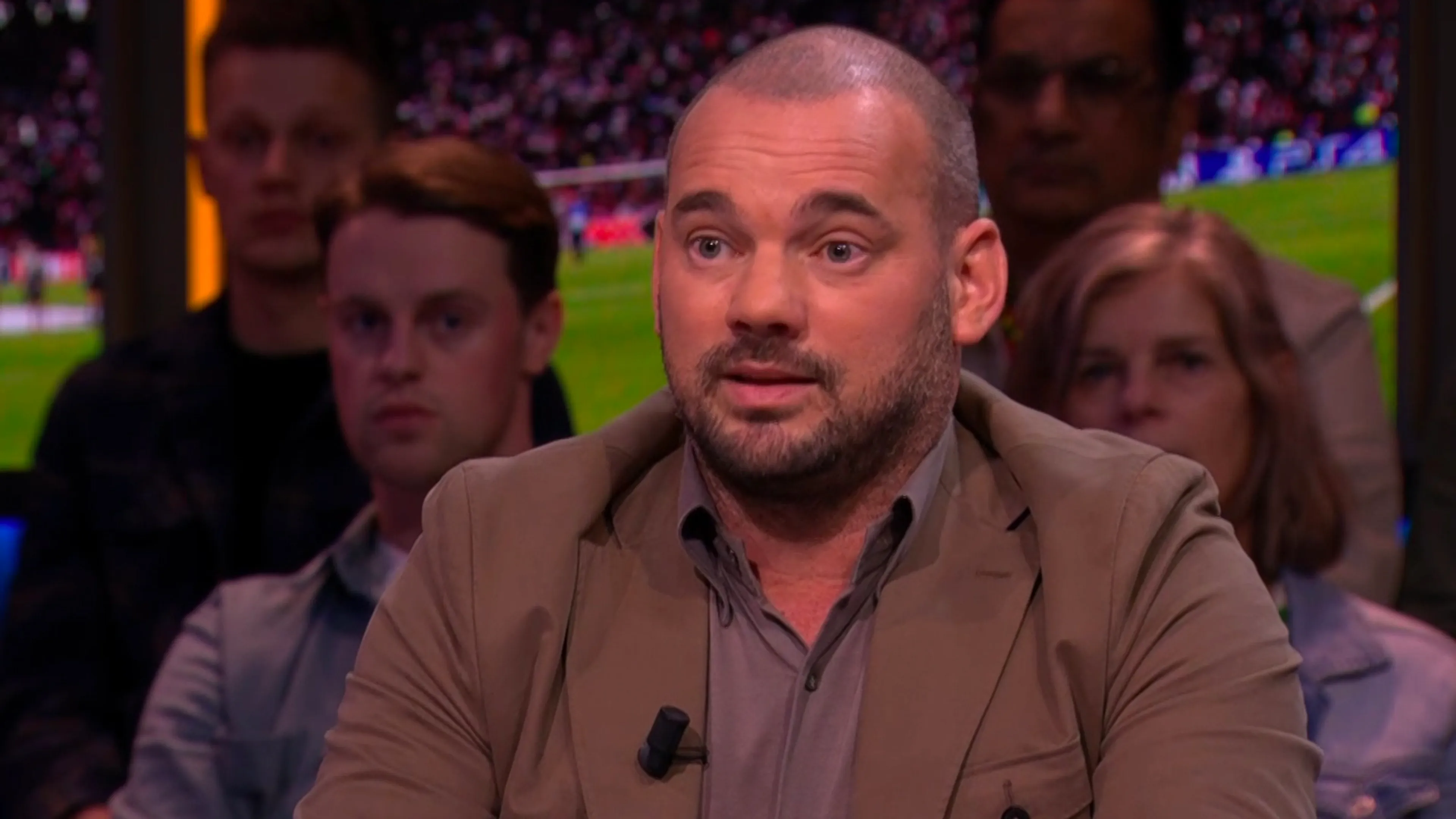 'Ajax is op dit moment niveau Eredivisie; internationaal moet je vergeten'