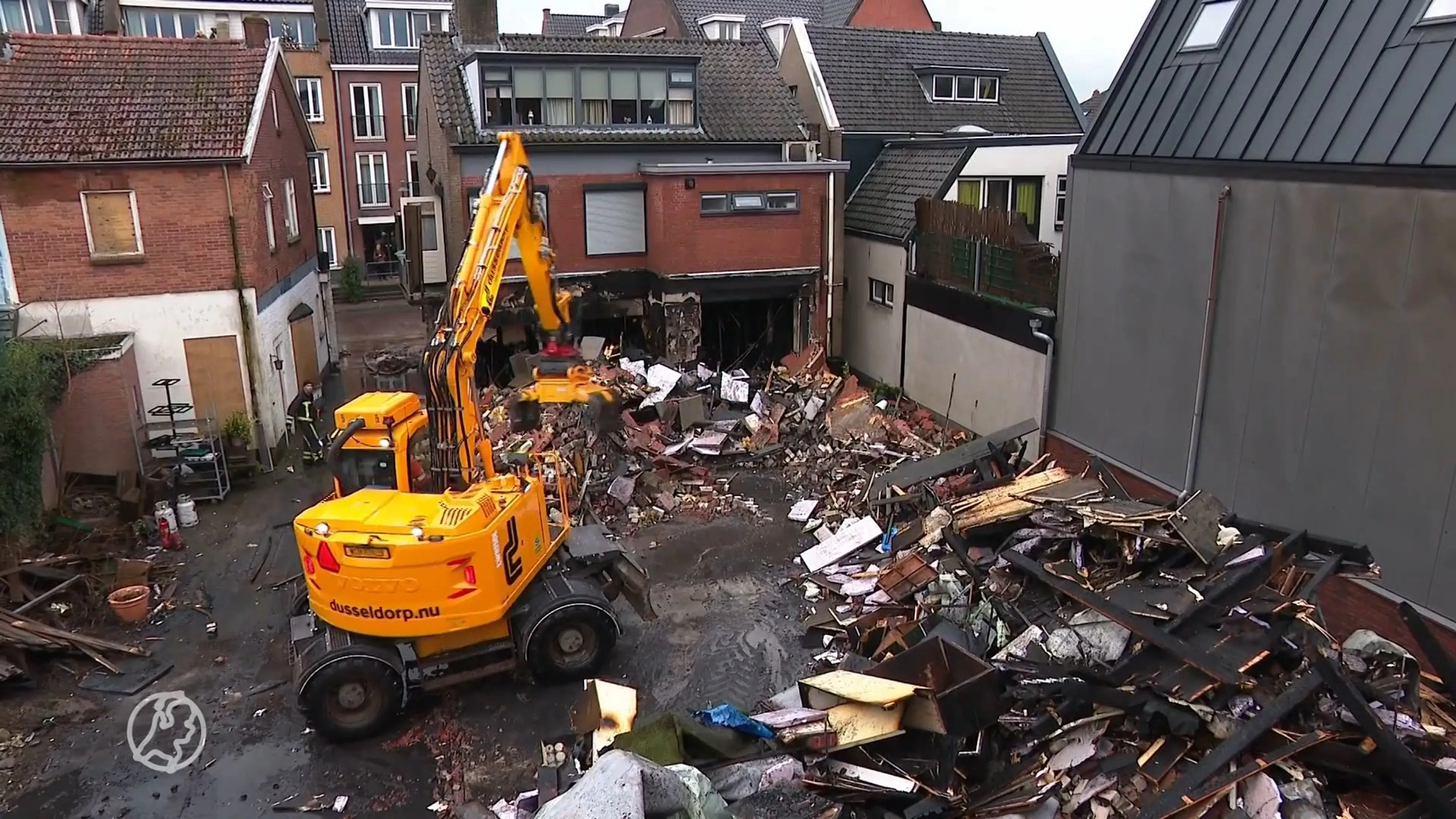 Brandweerman opgeroepen voor brand in eigen bloemenzaak
