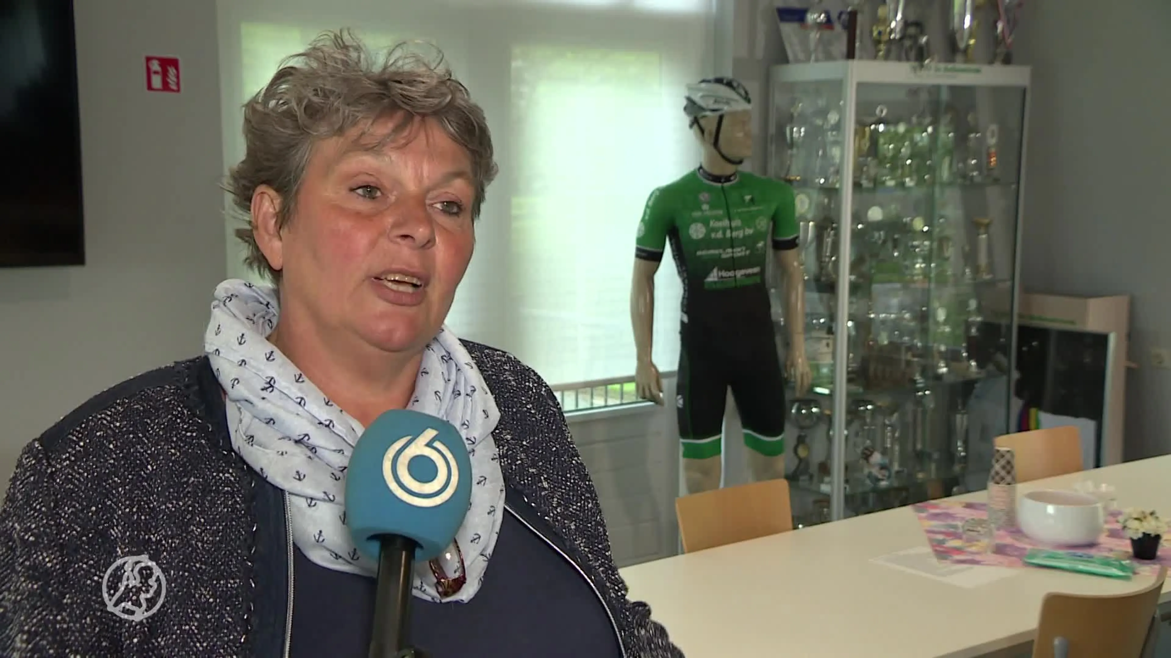 Bollenstreek juicht voor Giro-etappewinnaar Taco van der Hoor...