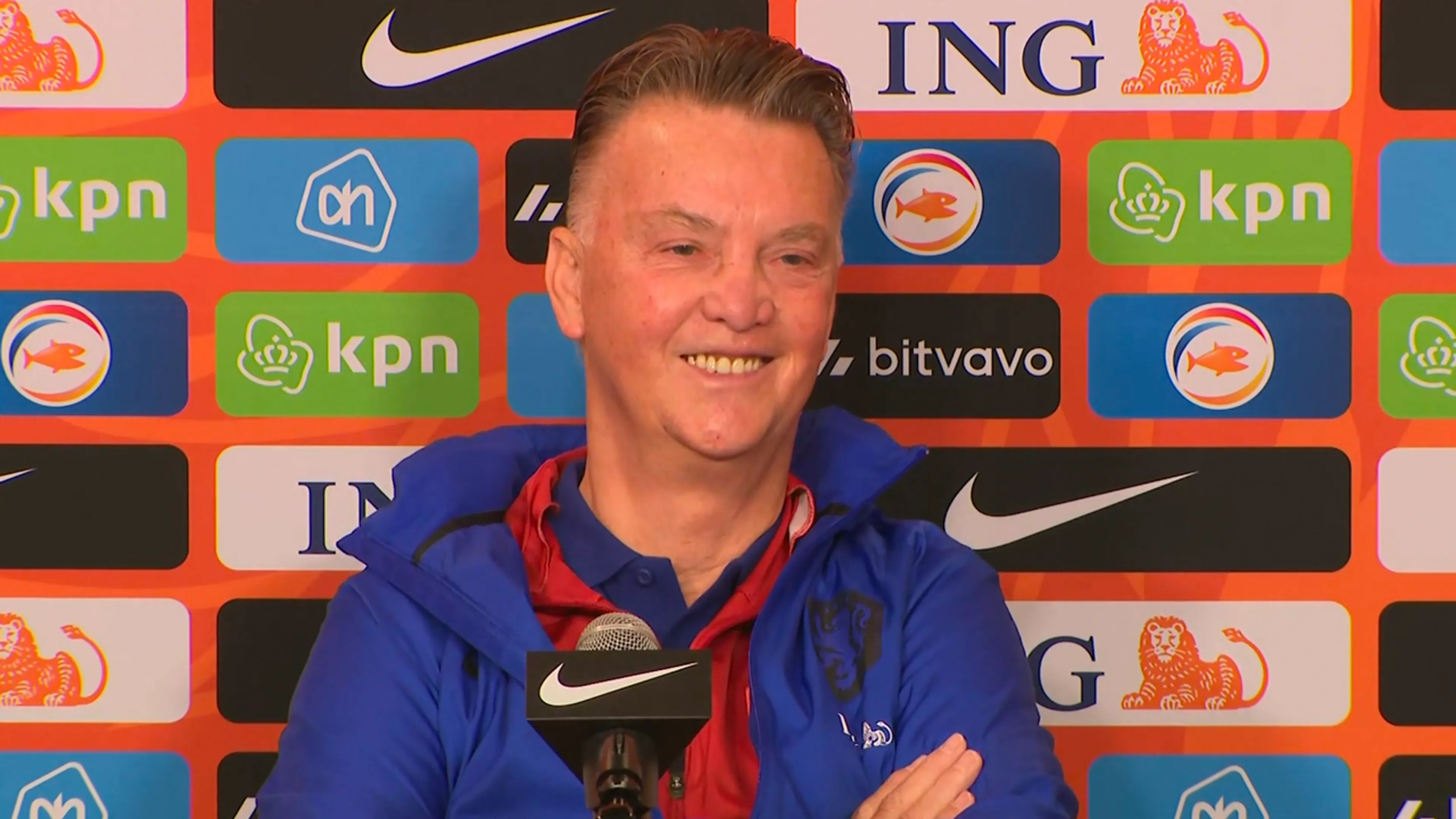 Van Gaal: ‘Je denkt toch niet dat ik voor paal sta?’