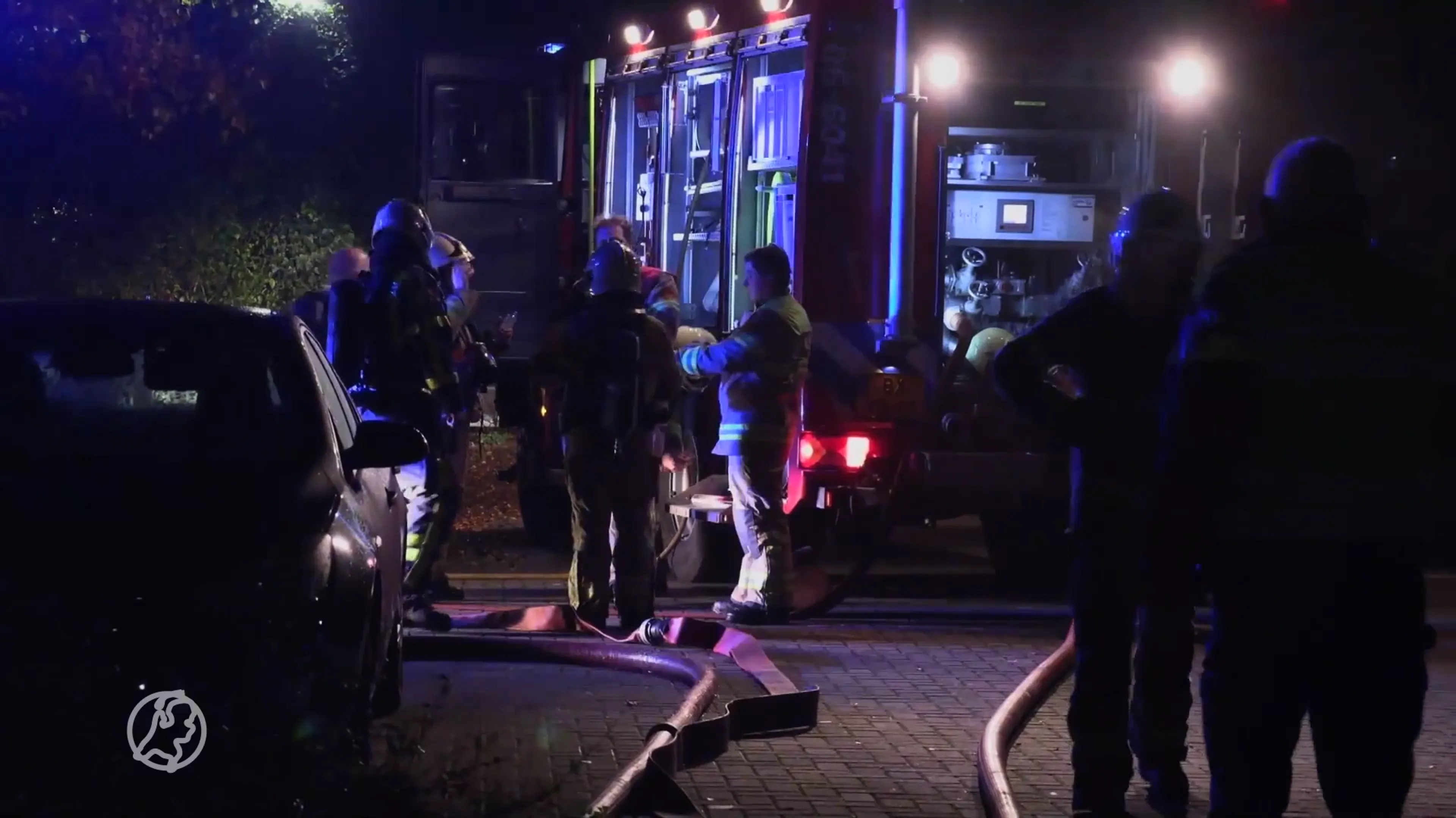 Bewoner gewond bij hevige brand in flat Doetinchem, woning onbewoonbaar