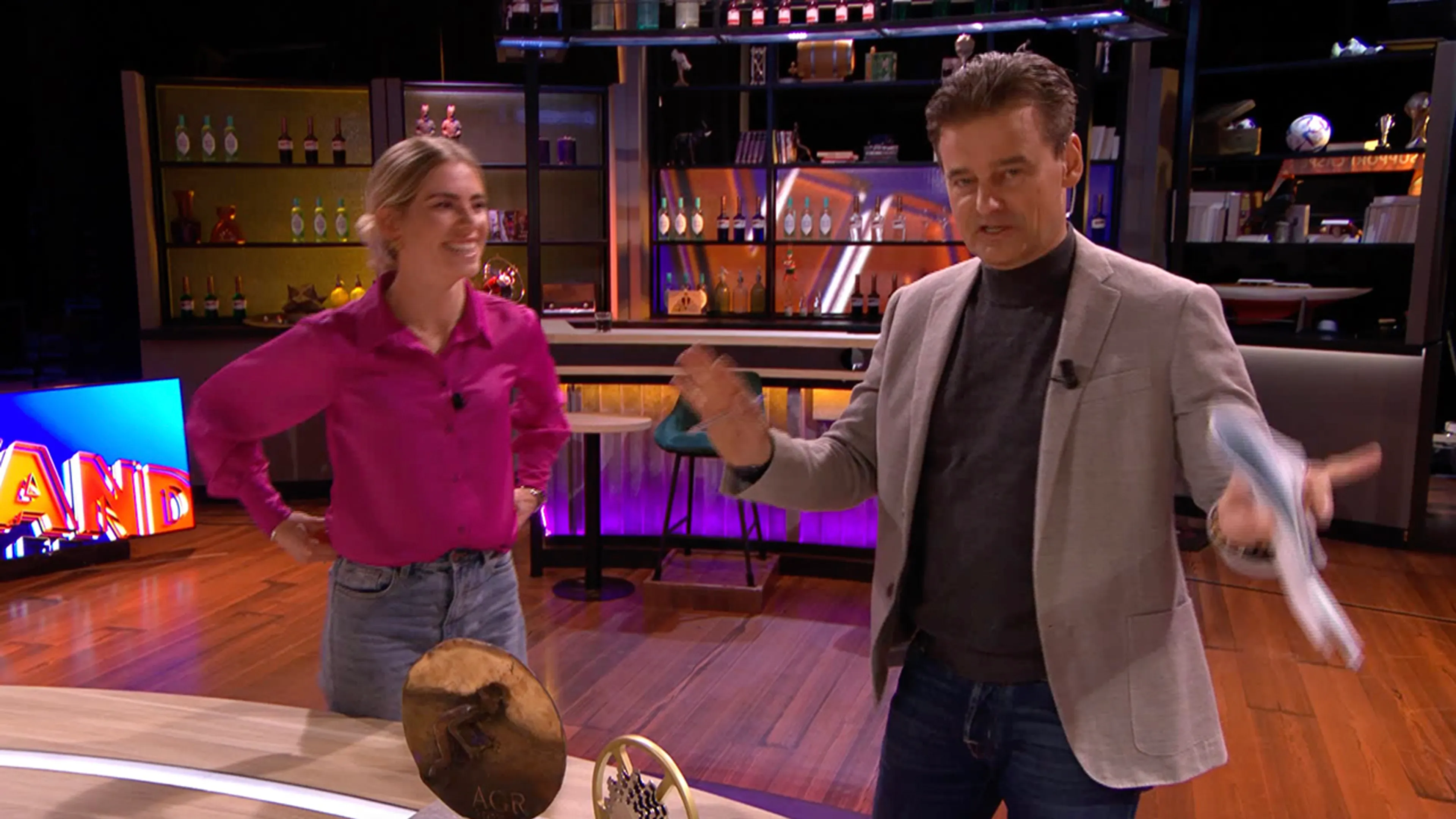 Wilfred en Demi Vollering blikken terug op opmerkelijk moment in Vandaag Inside: 'Dat is toch raar?'
