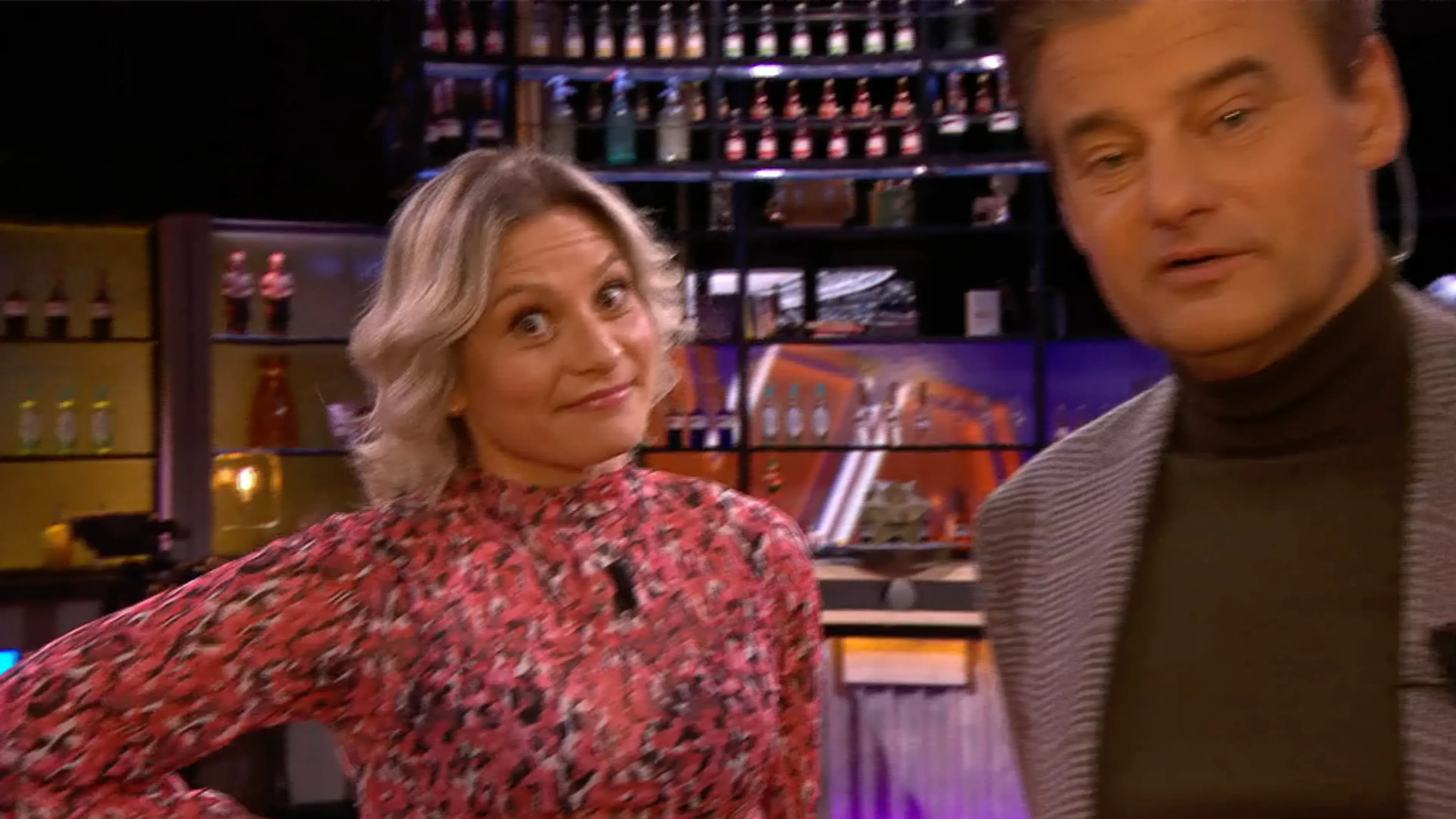Wilfred stomverbaasd na onthulling Roxane: 'Wow! Wat zeg je hier?!"