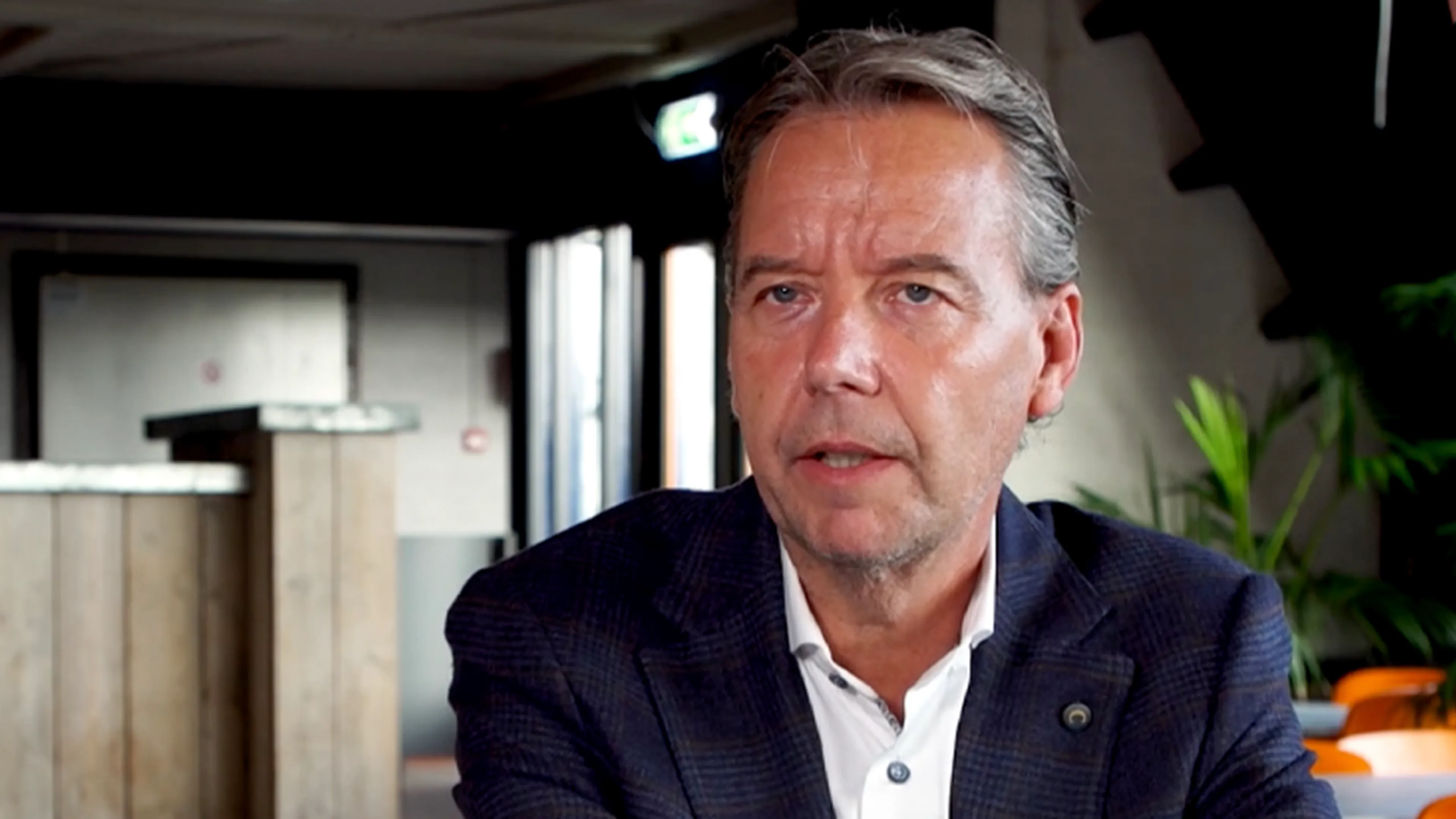 Koffie met Valentijn: 'Dán vliegt Alfred Schreuder er wel uit'