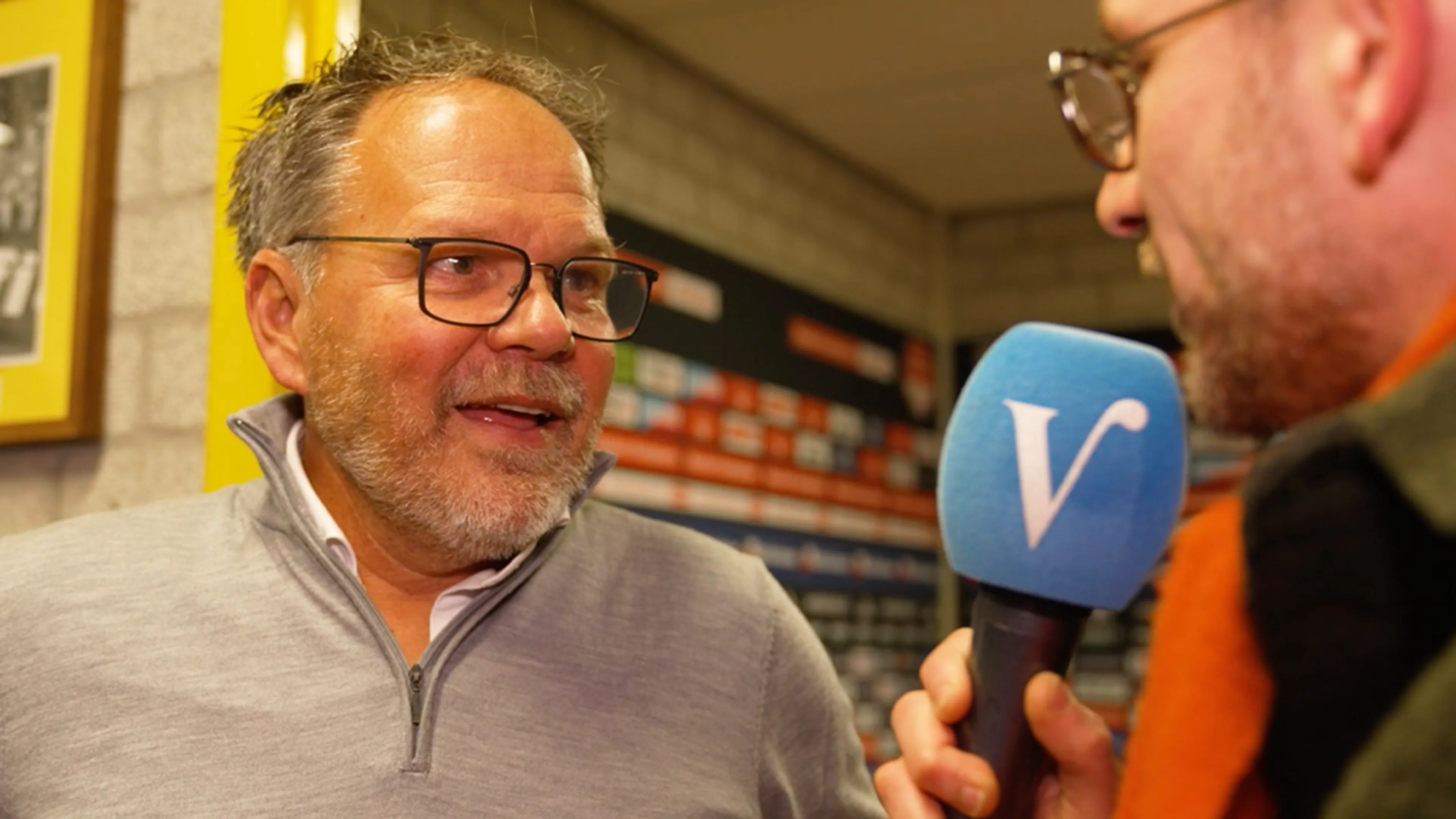 Tom Staal in gesprek met Henk de Jong: 'Ik ben heel blij dat ik weer gewoon trainer kan zijn'
