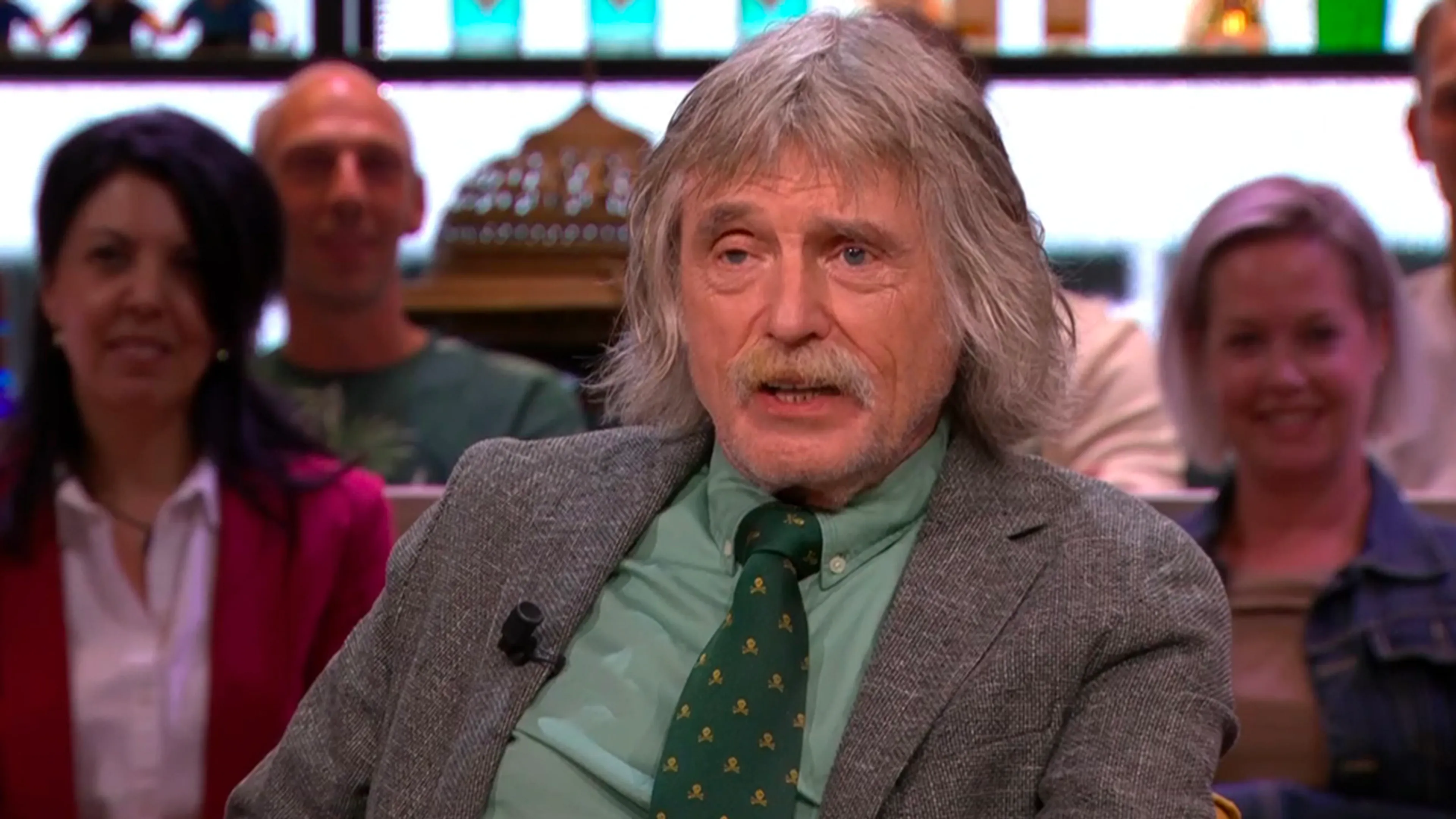 Johan spreekt schande van oplopende armoede in Nederland: ‘Op de politiek hoef je niet te rekenen’