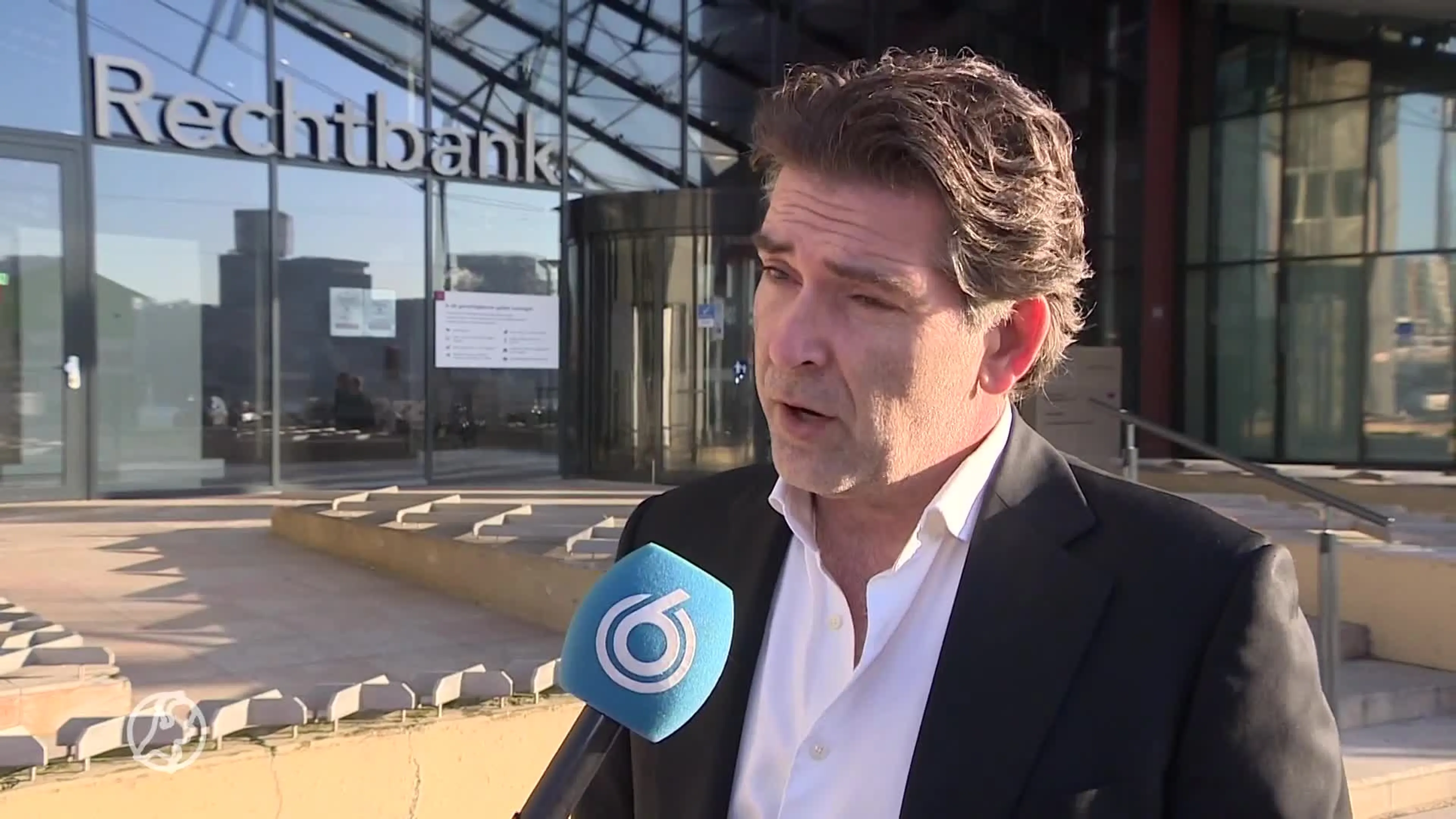 Ruim 22.000 mensen doen samen aangifte tegen Willem Engel