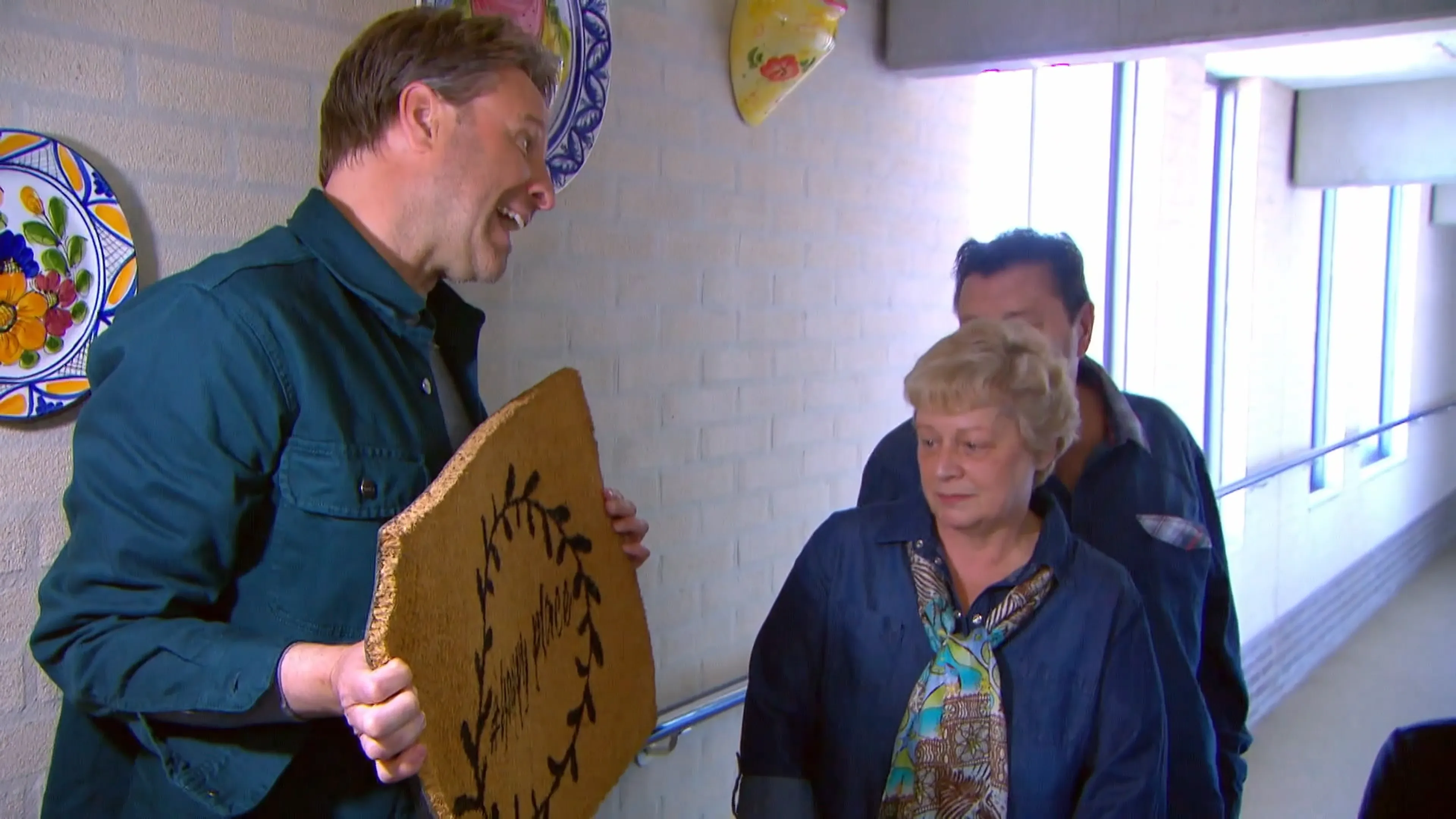 Moet 'SCHELDENDE' buurman VERHUIZEN na HEVIGE BURENRUZIE?