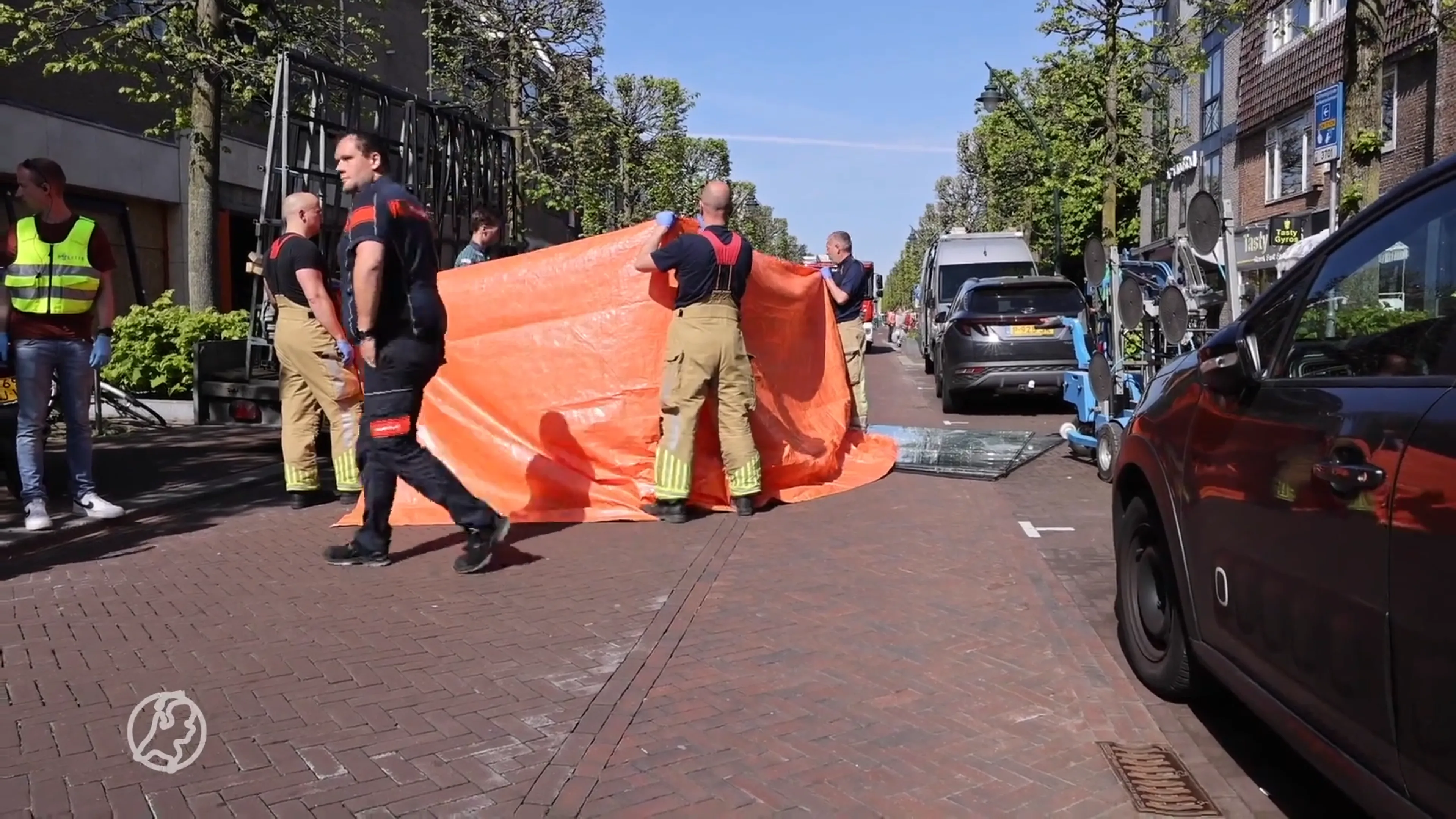 Persoon overleden na ongeval met etalageruit in drukke winkelstraat