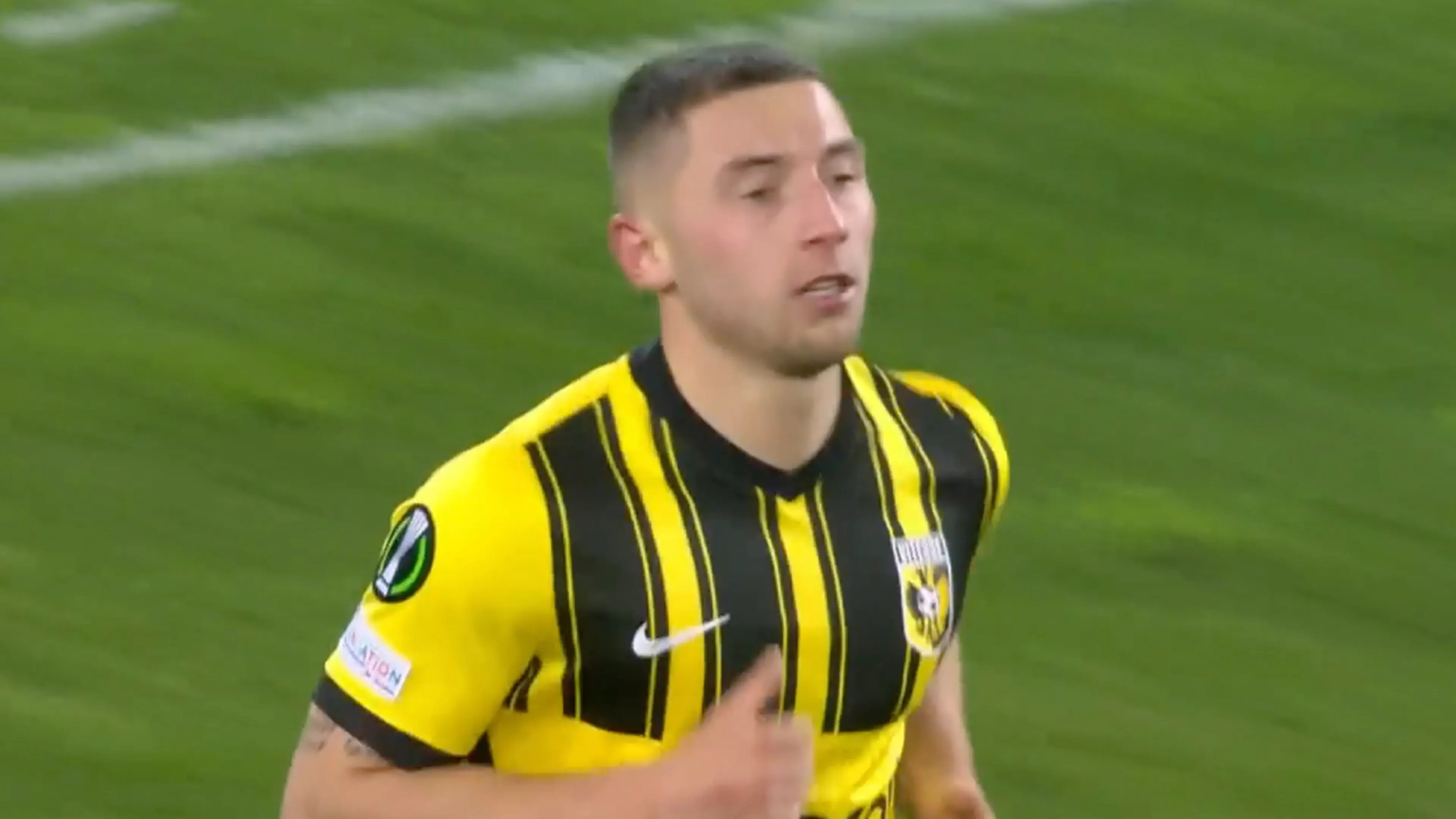 KANS: Doelpunt Vitesse op discutabele wijze afgekeurd