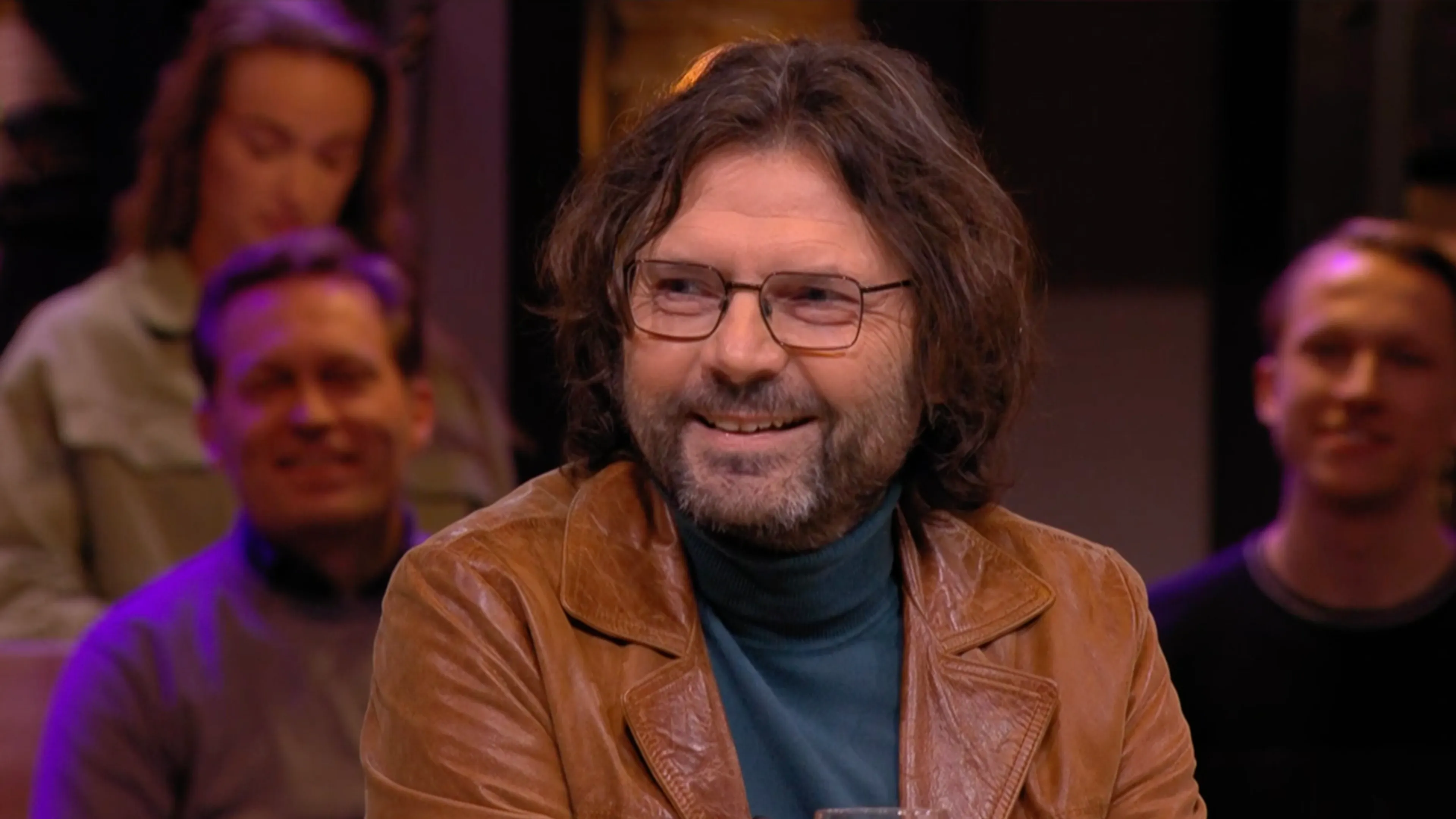 Grieperige René afwezig: ‘Kan jij ook om je eigen grappen lachen, Job?’