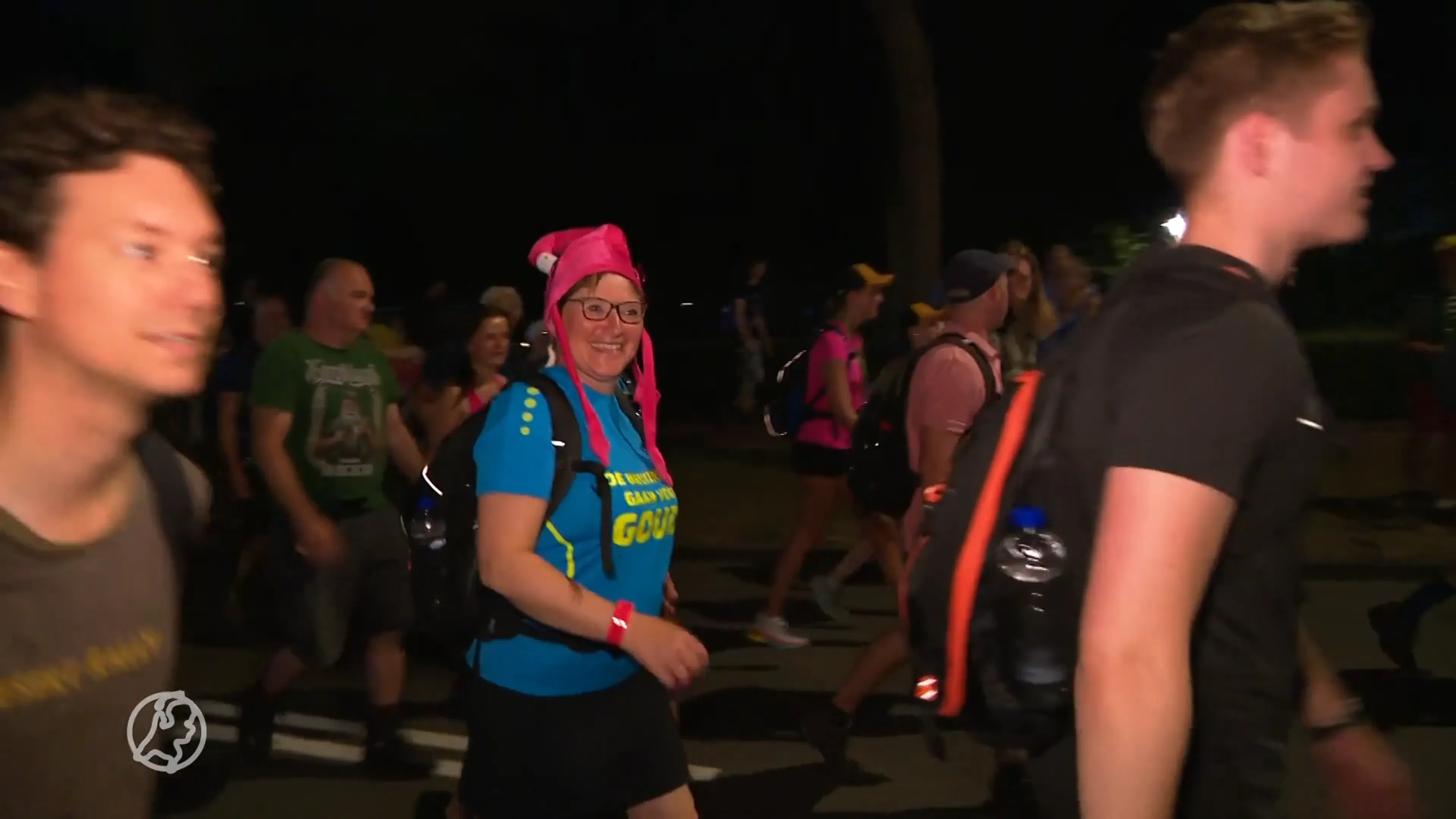 104e Nijmeegse Vierdaagse is begonnen: tienduizenden lopers aan de start