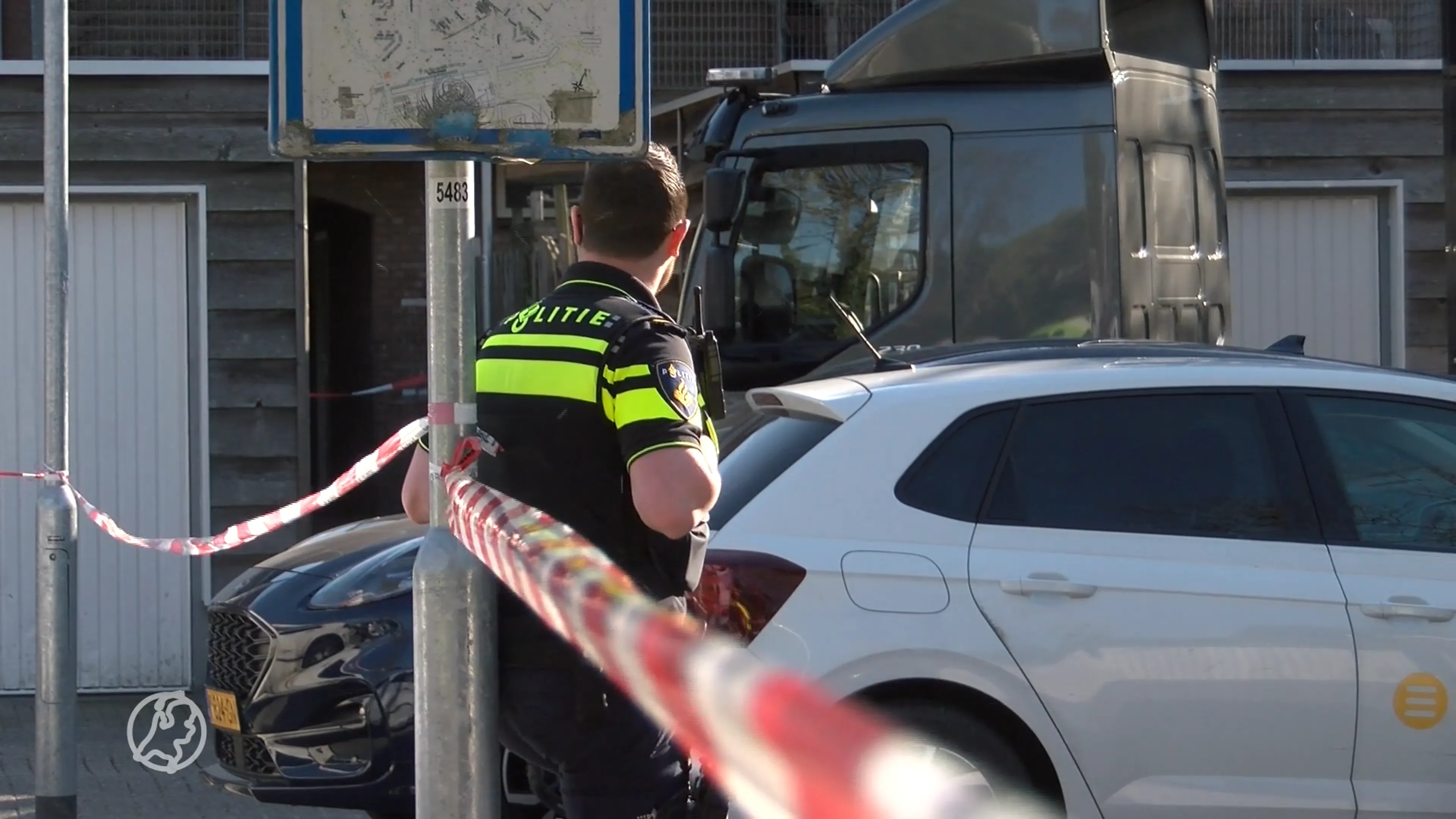 Lijk aangetroffen in woning Middelburg, politie doet onderzoek
