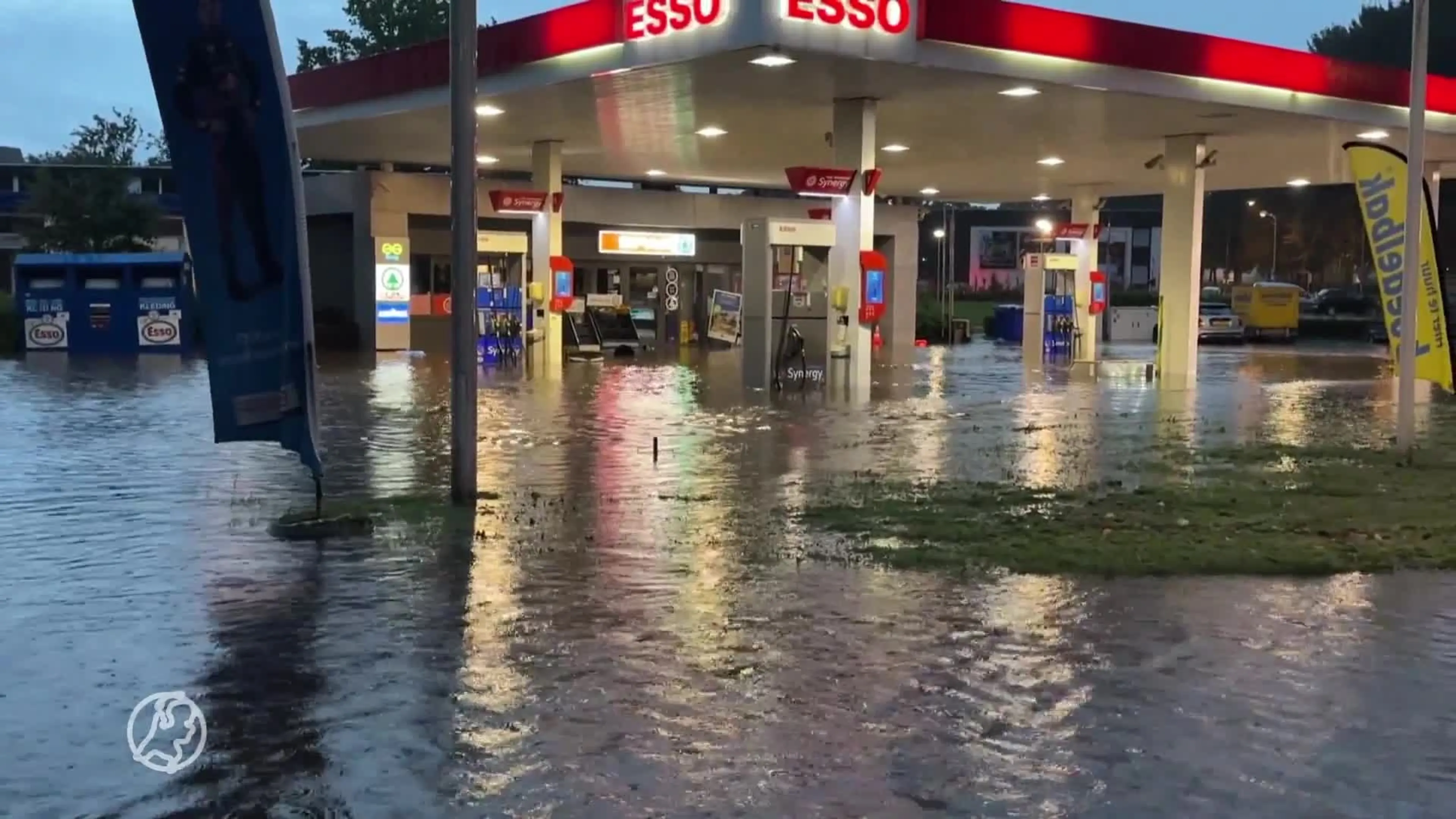 Hevige onweersbuien in Limburg: drukte bij meldkamer en snelwegen dicht om wateroverlast