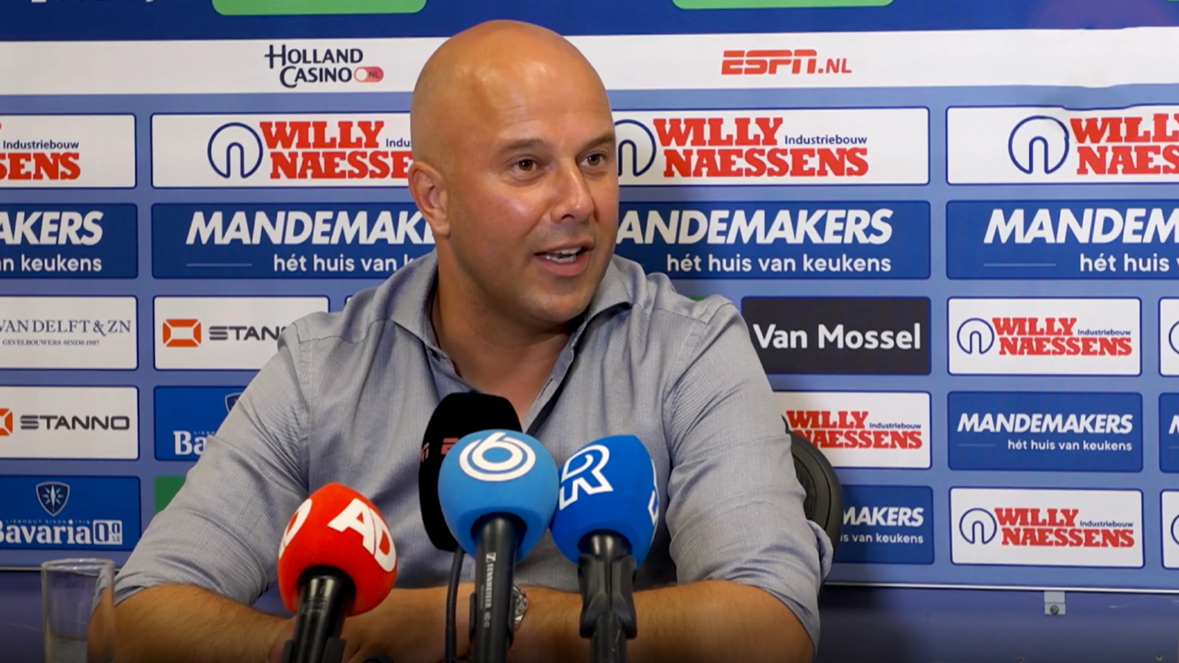 Slot over hectische periode: 'In de tijd dat ik trainer ben, slaap ik nu het minst goed'