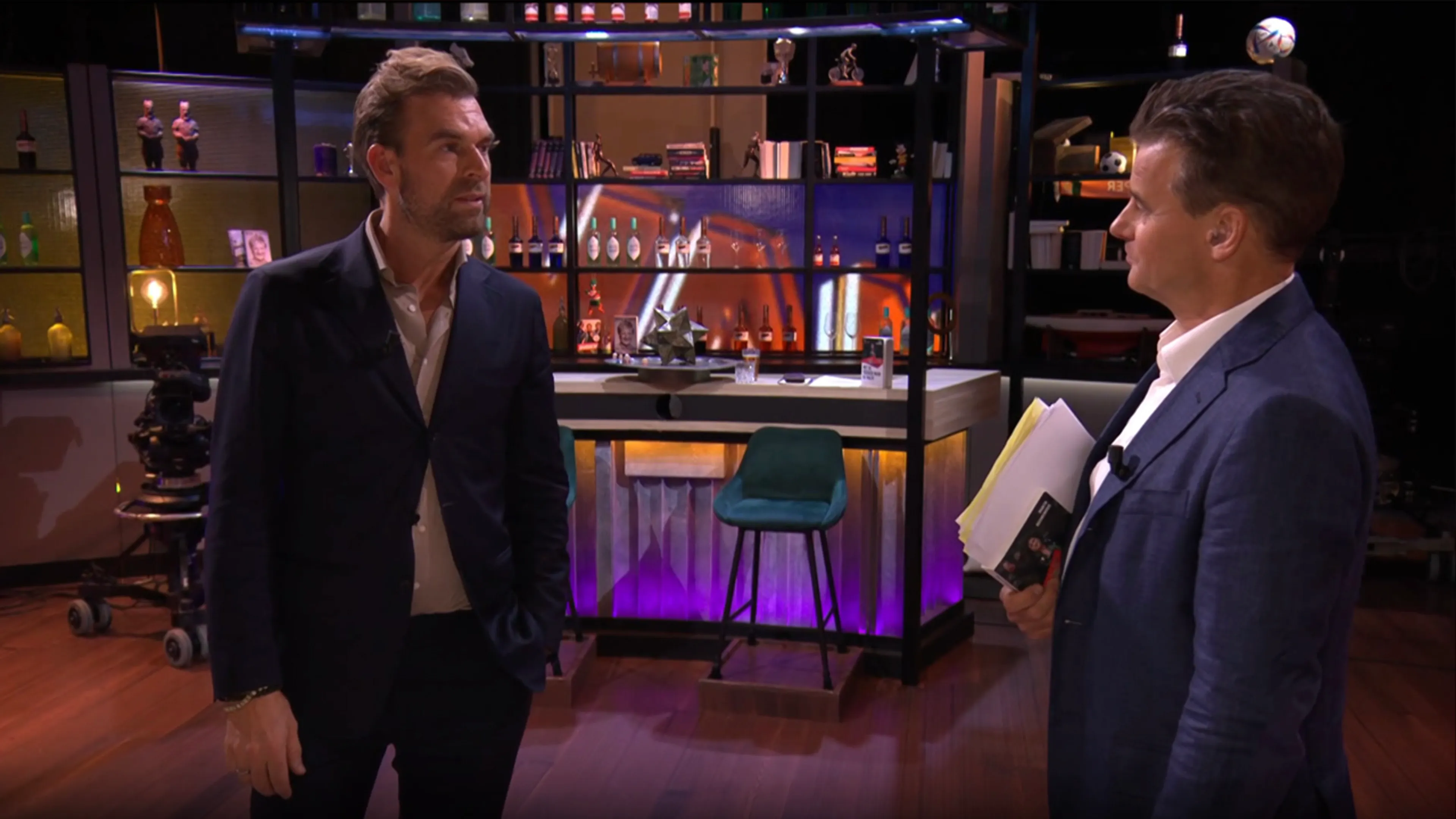 In de Wandelgangen met Rutger: ‘Wie gaat nou in een talkshow zitten als je zoiets geflikt hebt?!'