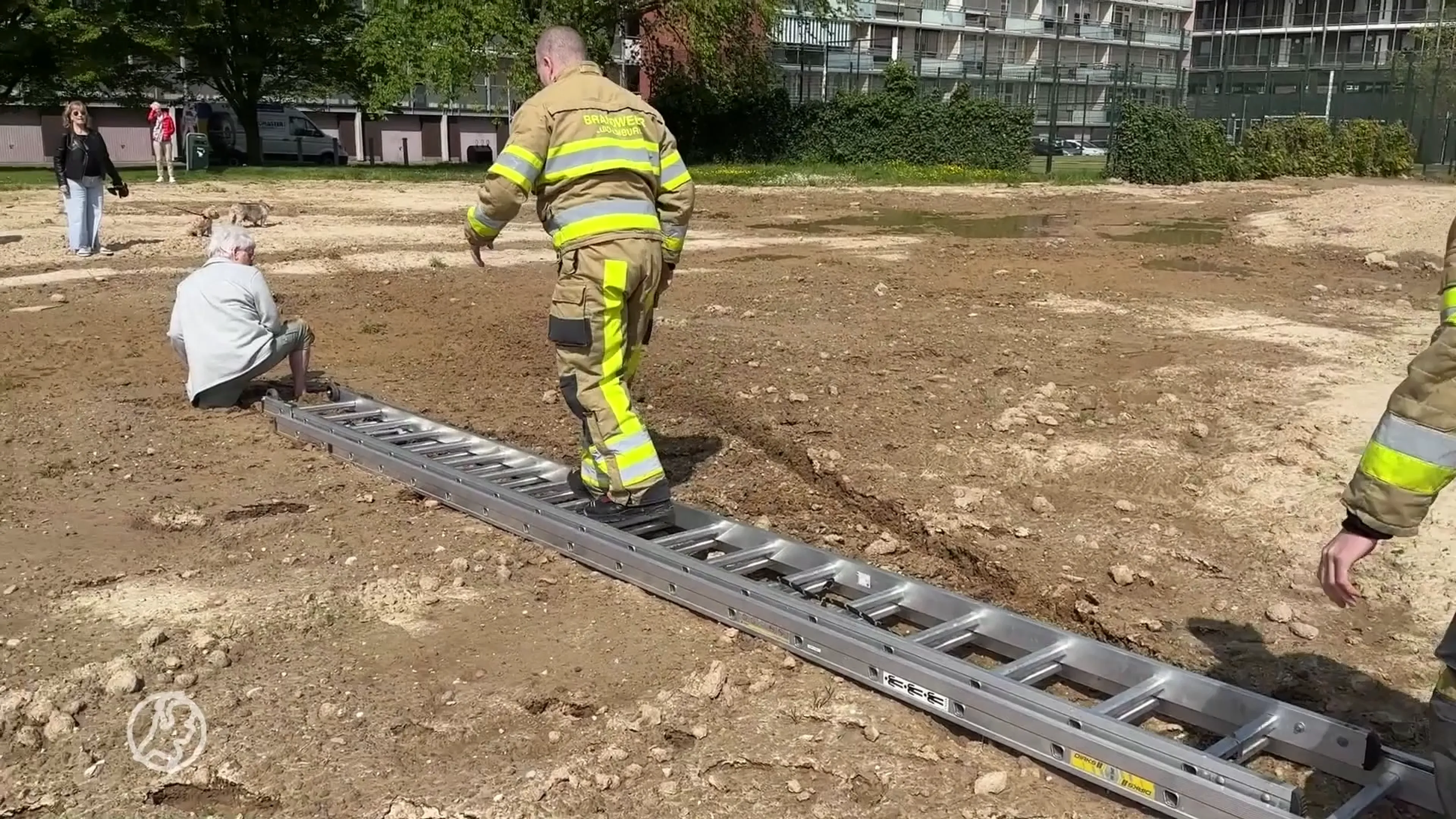 Bep (78) mot vast te zitten in de modder in Kerkrade