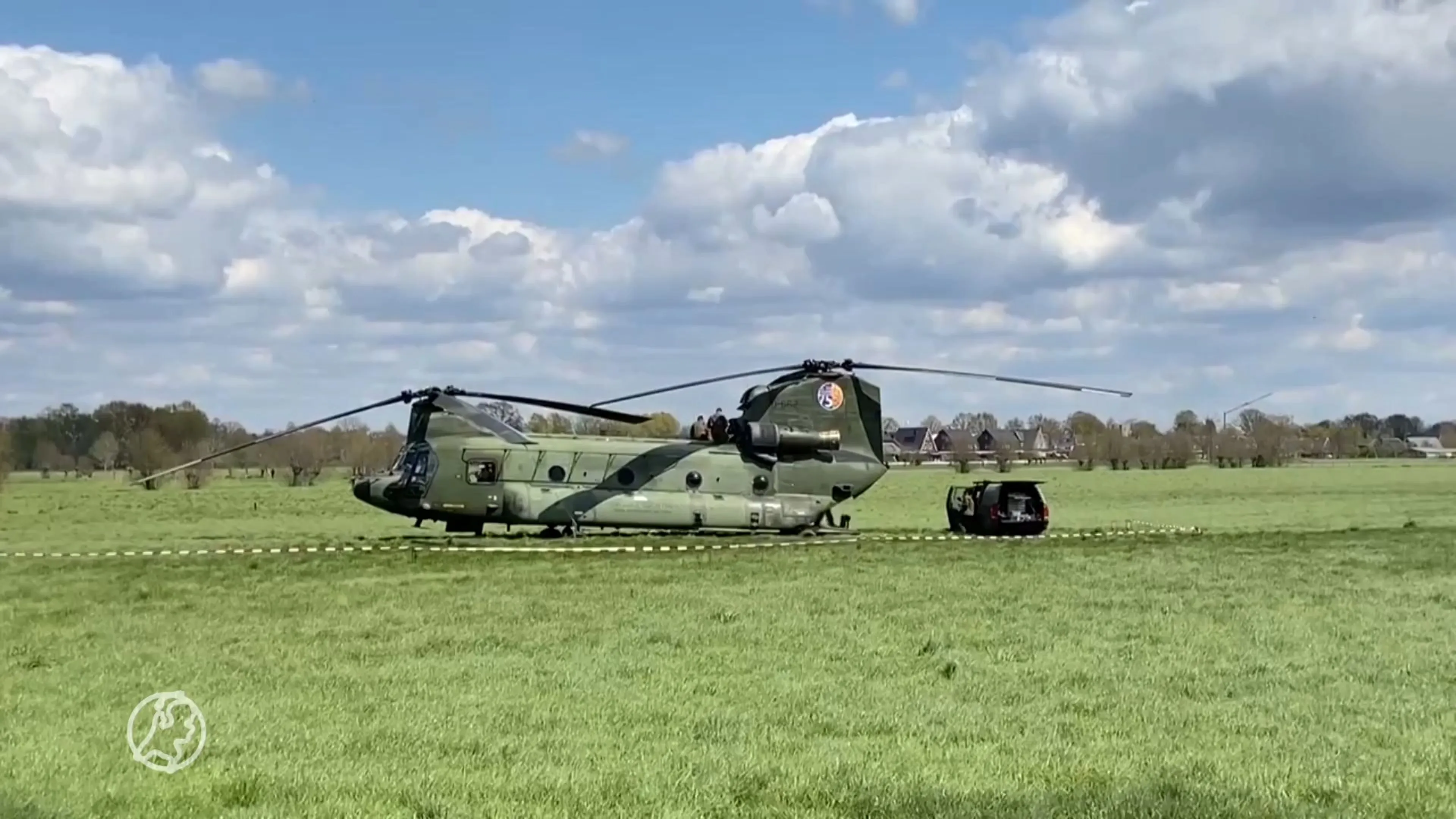 In weiland gestrande Chinook gemaakt en onderweg naar Gilze-R...
