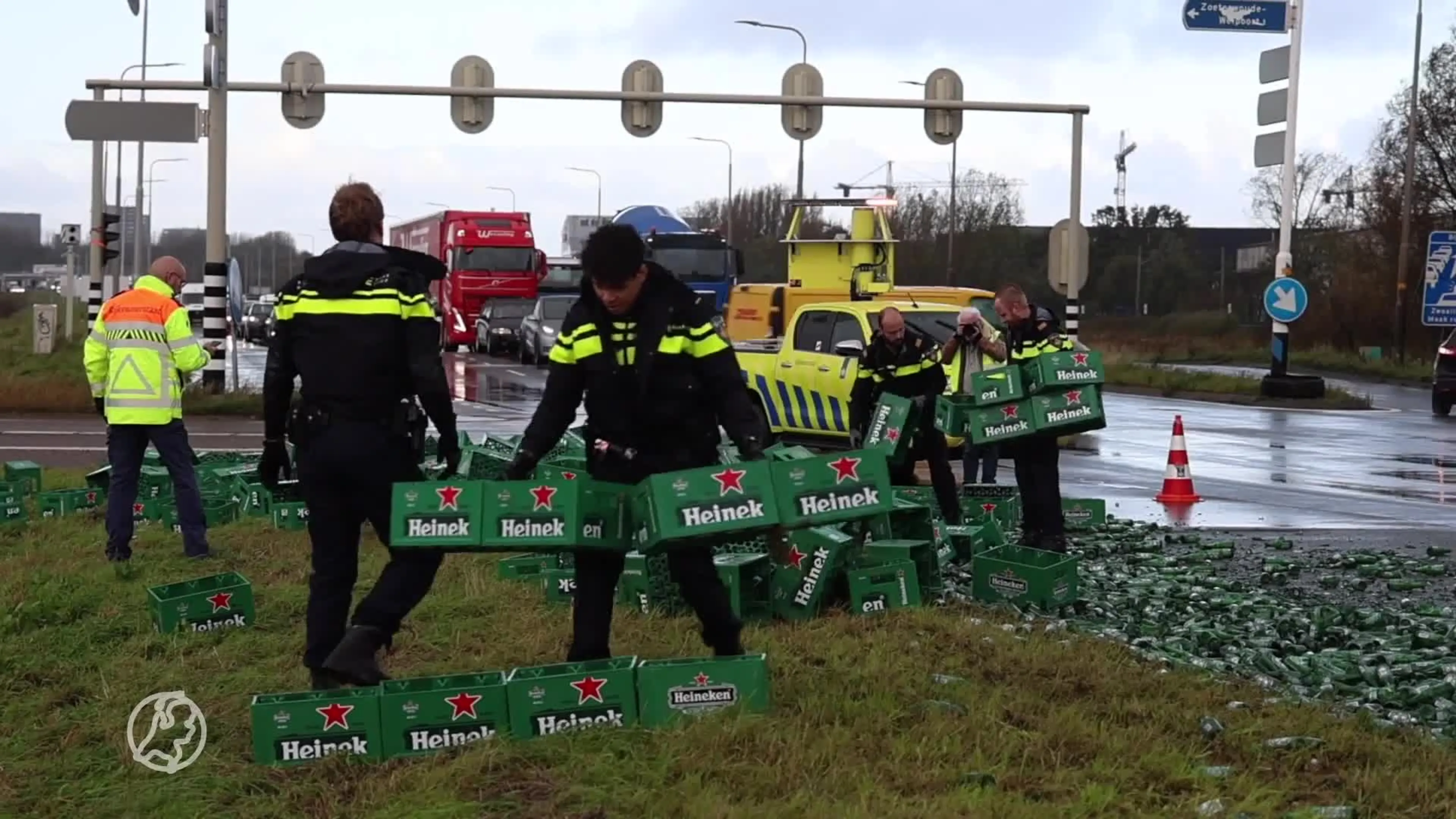 Tientallen kratten met honderden bierflesjes gesneuveld