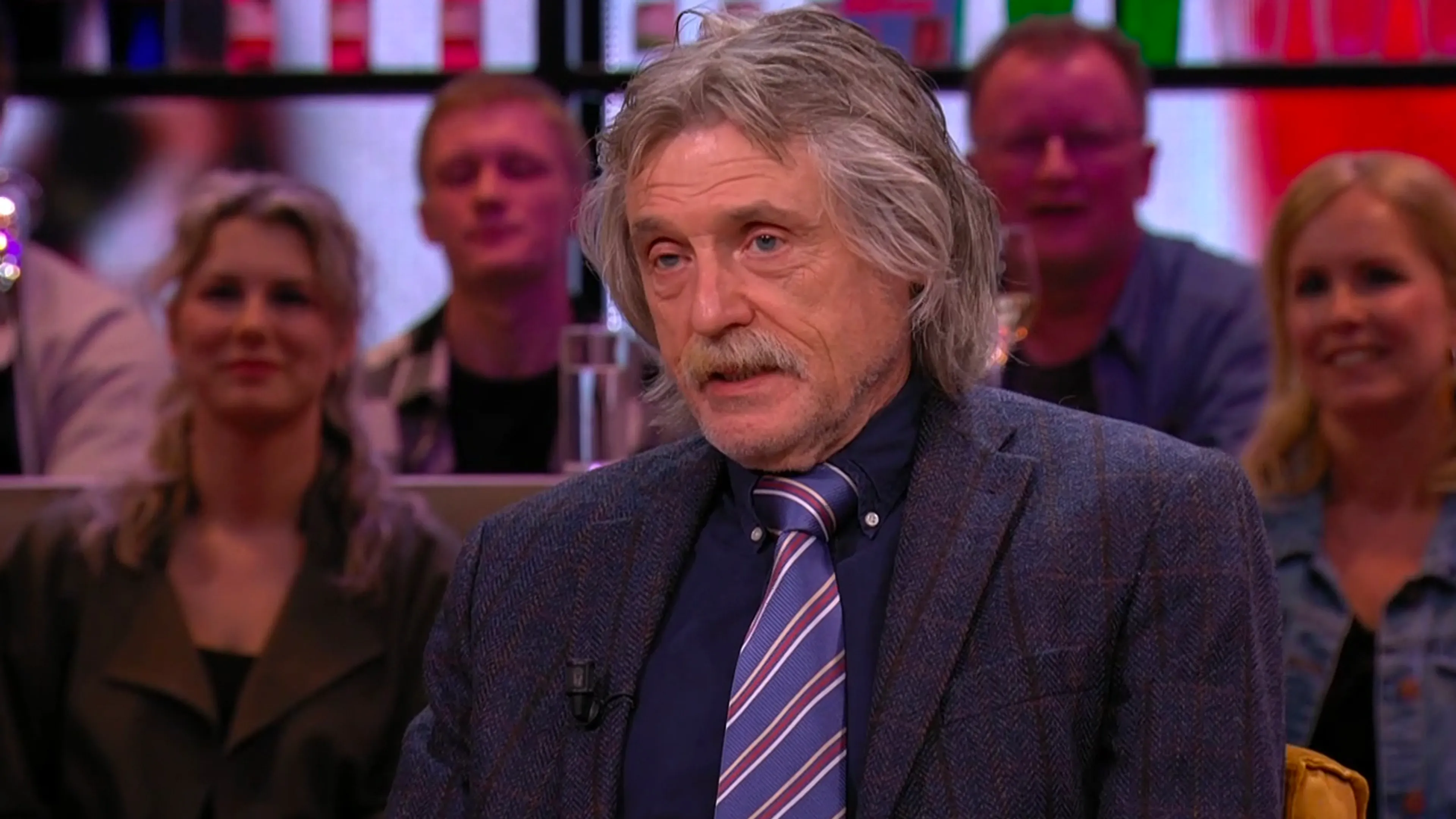 Johan reageert op interview Ten Hag over Ihattaren: 'Het is dus een slappe zak!'