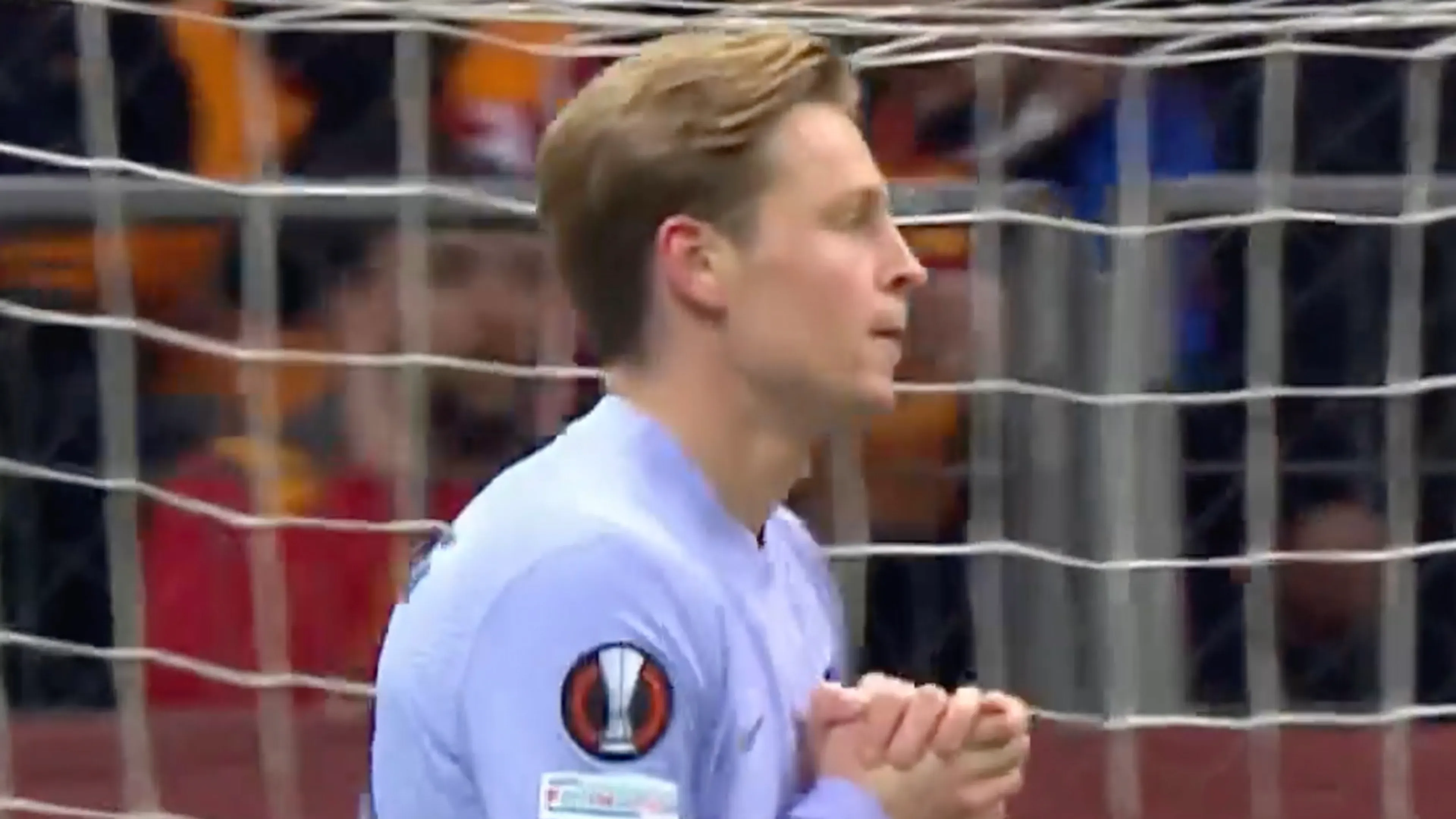 KANS: Frenkie de Jong heeft de 0-1 op z'n schoen, maar schiet naast