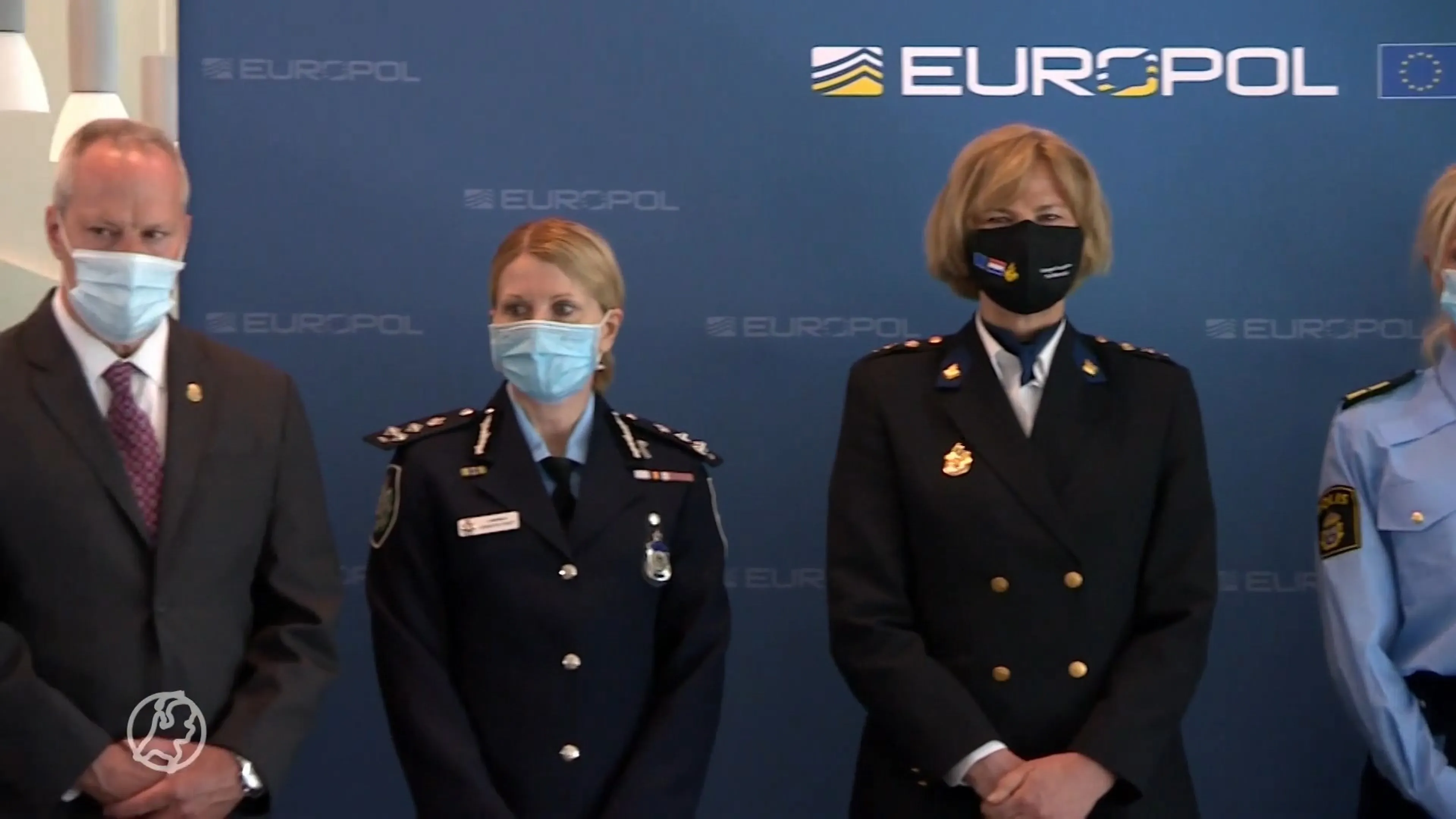 Politie pakt 49 verdachten in Nederland op bij internationale...